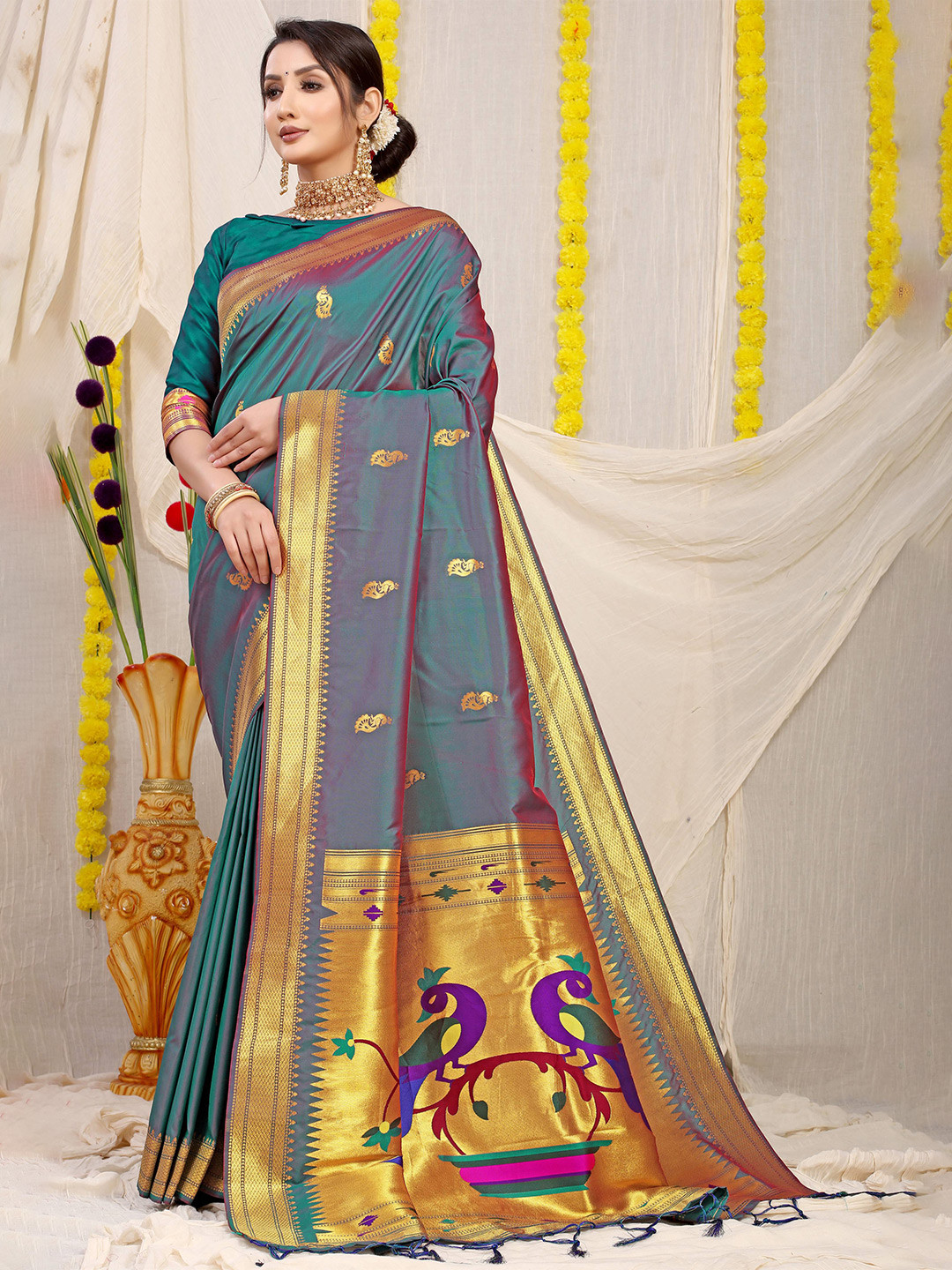 

PATIALAPICKS Ethnic Motifs Woven Design Zari Pure Silk Paithani Saree, Green