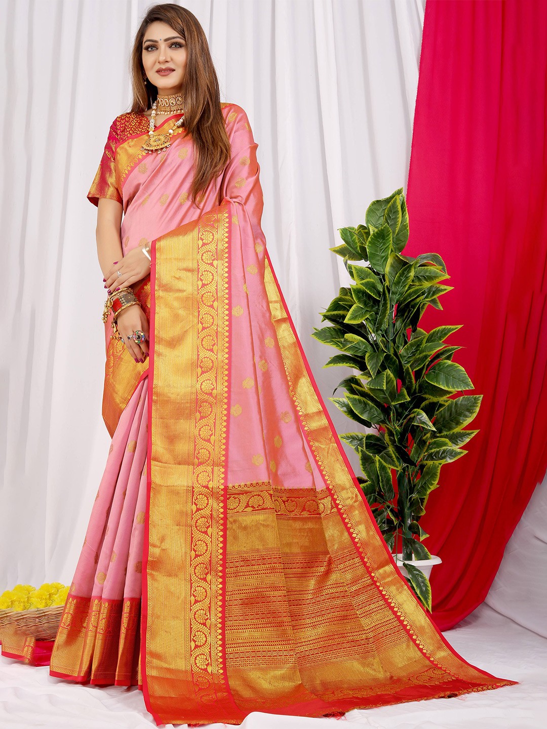 

PATIALAPICKS Ethnic Motifs Woven Design Zari Pure Silk Kanjeevaram Saree, Pink