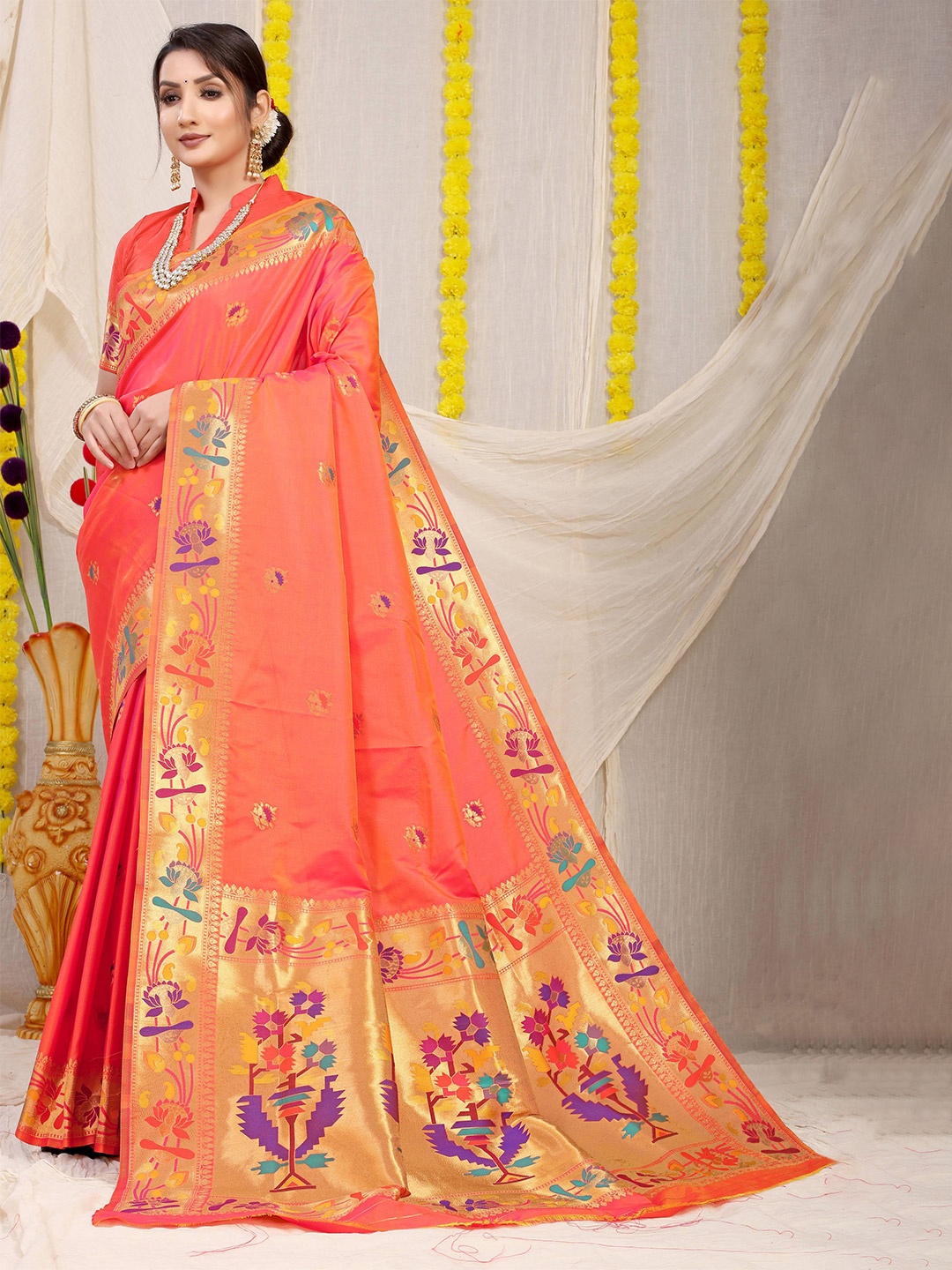 

PATIALAPICKS Woven Design Zari Pure Silk Kanjeevaram Saree, Orange