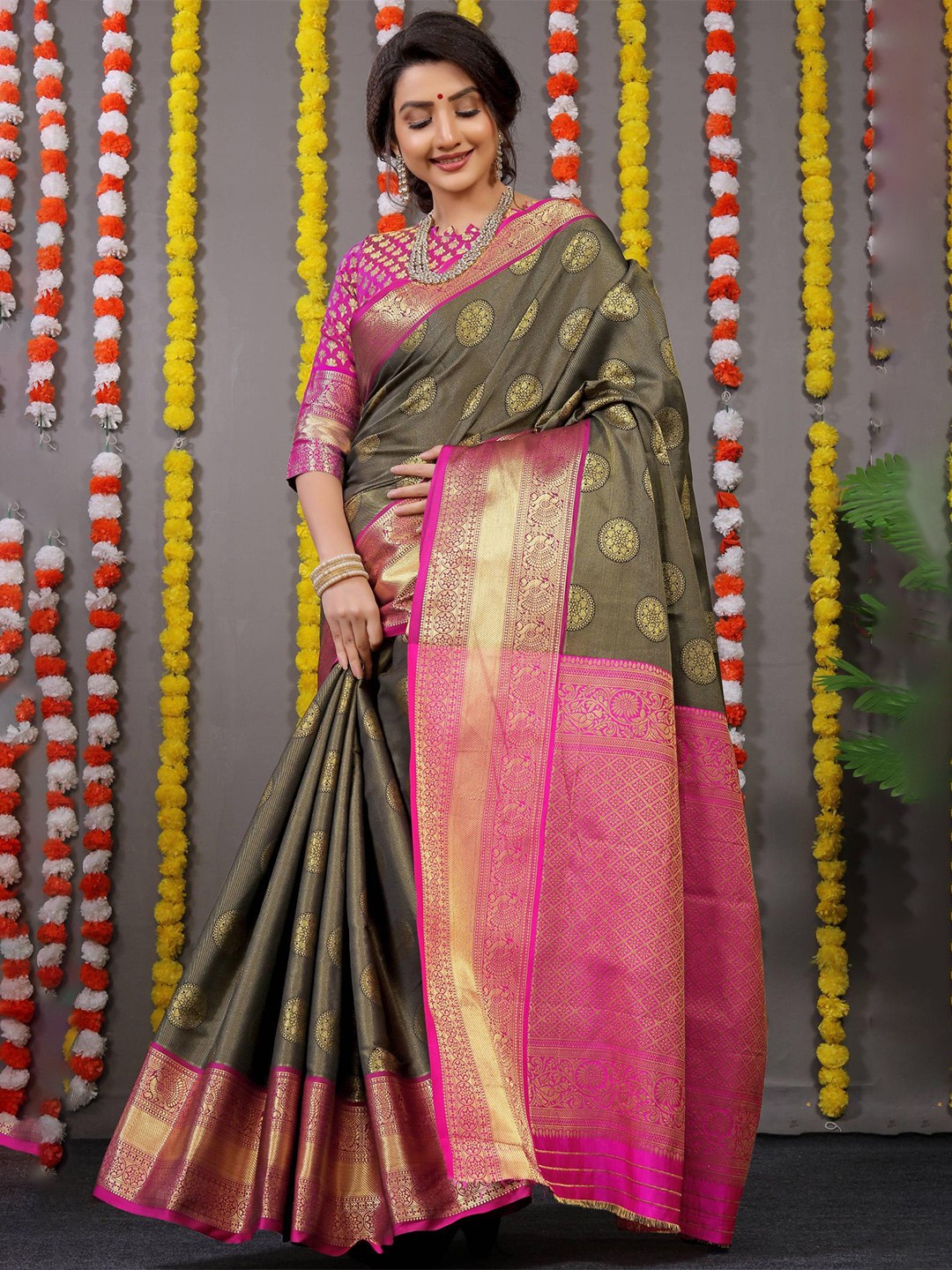 

PATIALAPICKS Woven Design Zari Pure Silk Kanjeevaram Saree, Grey