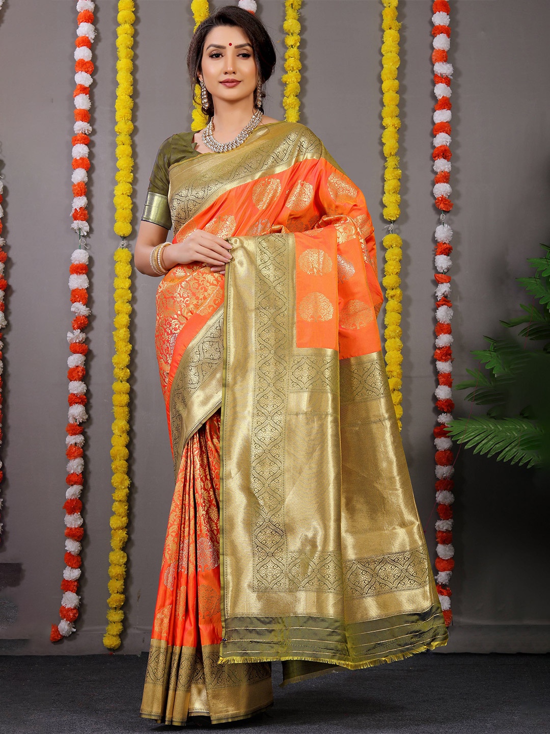 

PATIALAPICKS Woven Design Zari Pure Silk Kanjeevaram Saree, Orange