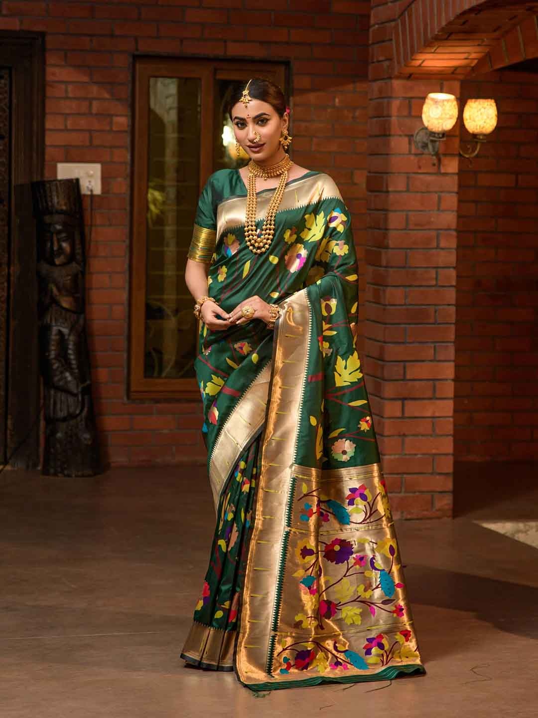 

PATIALAPICKS Ethnic Motifs Woven Design Zari Pure Silk Kanjeevaram Saree, Yellow