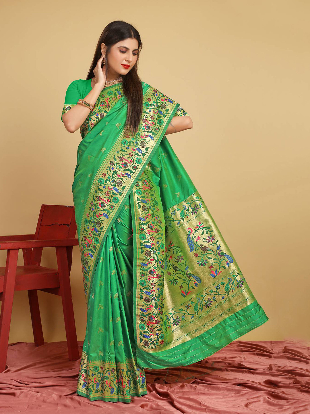 

PATIALAPICKS Ethnic Motifs Woven Design Zari Pure Silk Paithani Saree, Green