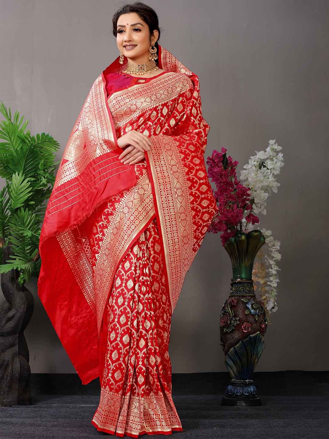 

PATIALAPICKS Ethnic Motifs Woven Design Zari Pure Silk Kanjeevaram Saree, Red