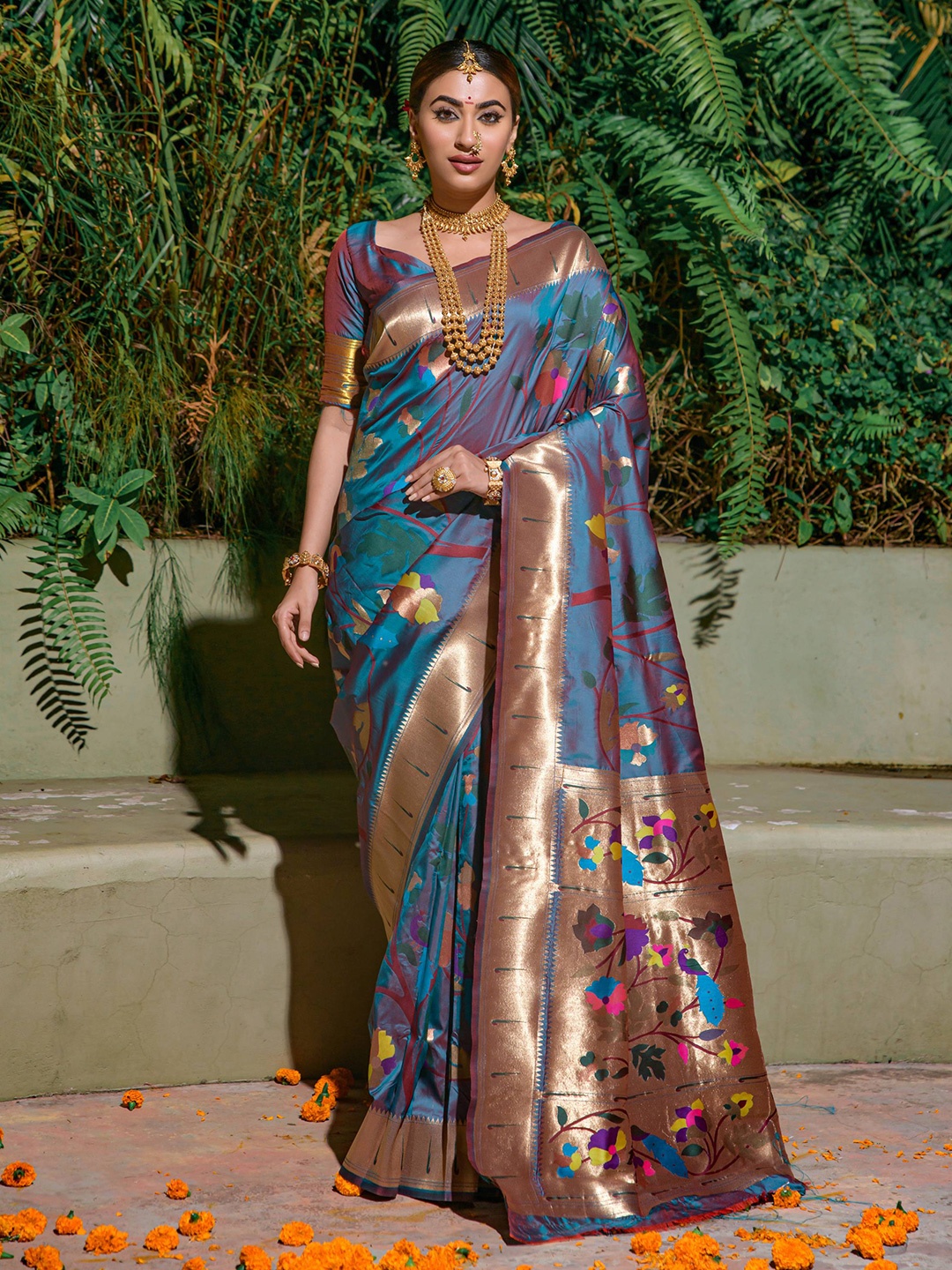 

PATIALAPICKS Woven Design Zari Pure Silk Kanjeevaram Saree, Blue