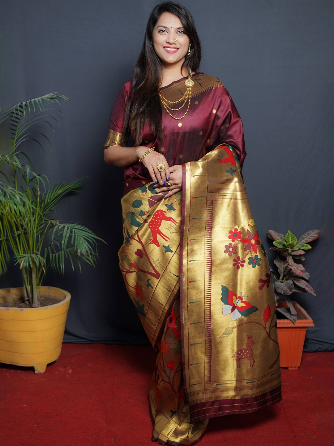 

PATIALAPICKS Woven Design Zari Pure Silk Kanjeevaram Saree, Maroon