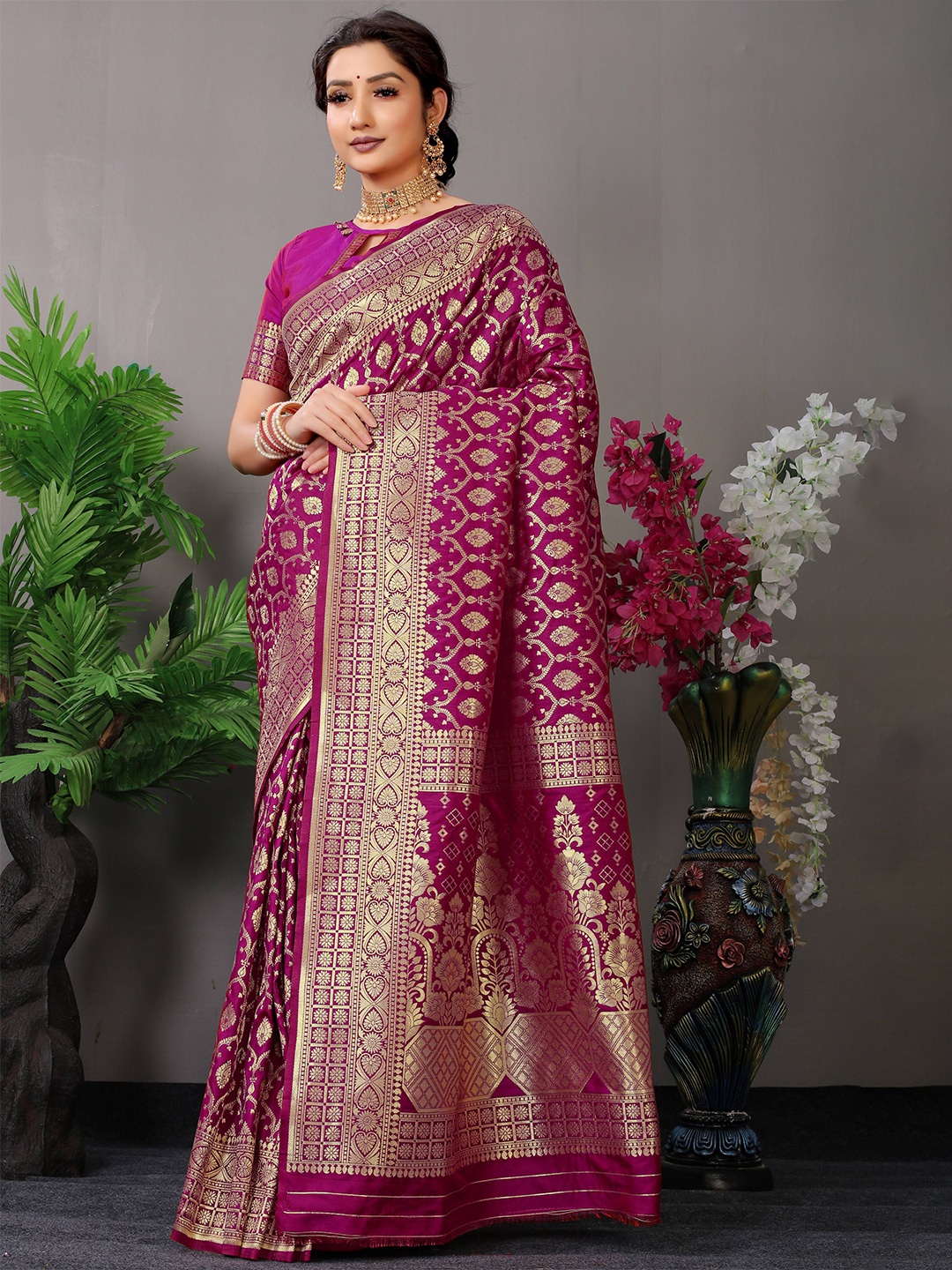

PATIALAPICKS Woven Design Zari Pure Silk Kanjeevaram Saree, Purple