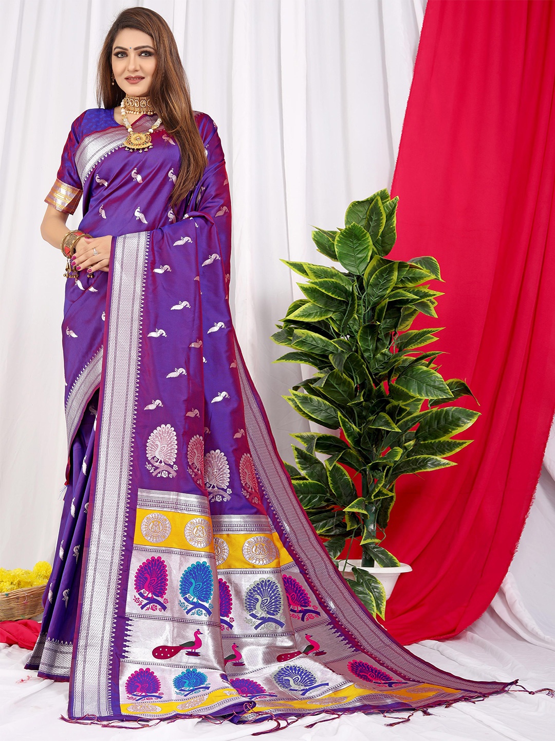 

PATIALAPICKS Ethnic Motifs Woven Design Zari Pure Silk Paithani Saree, Purple