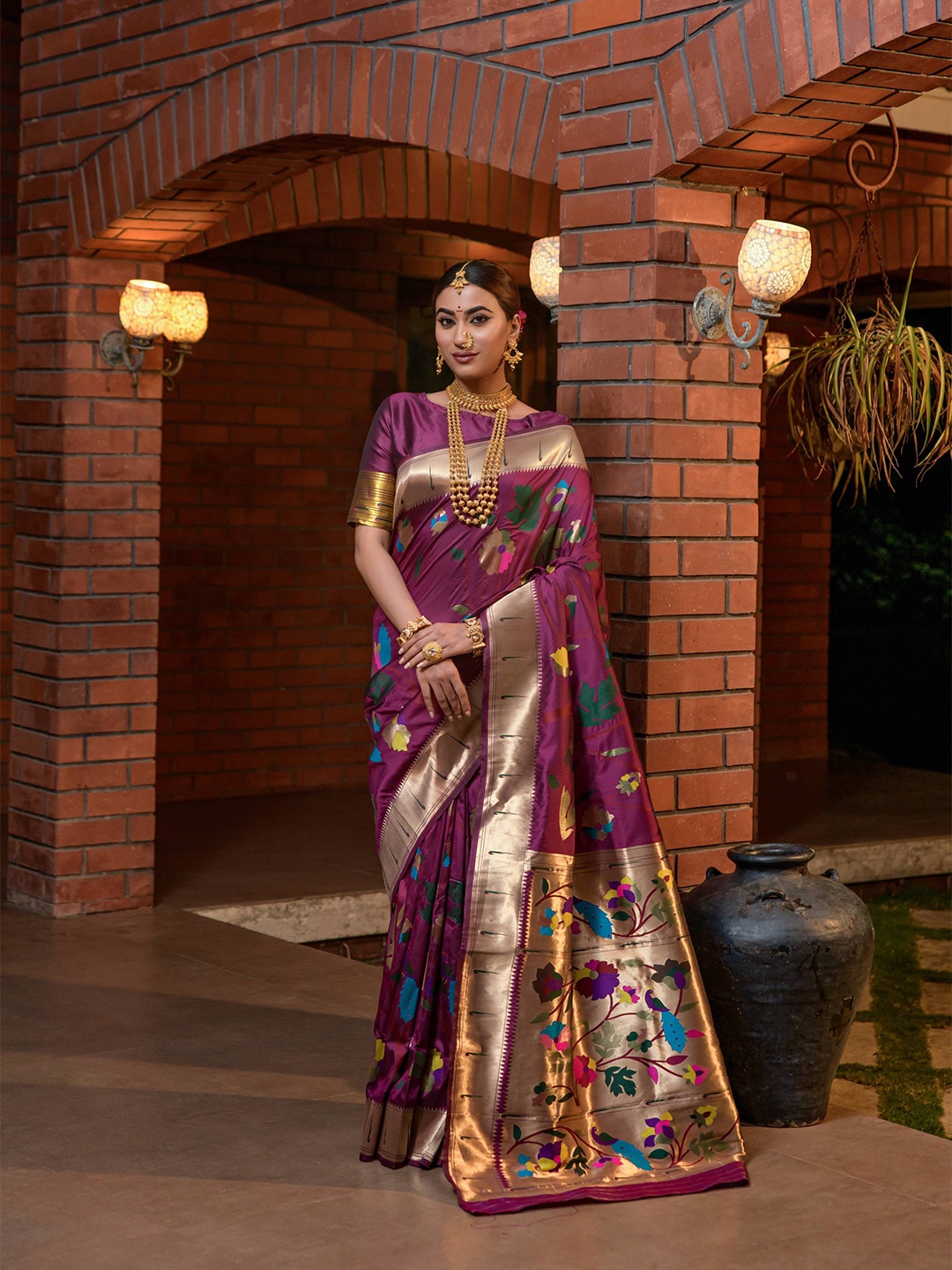 

PATIALAPICKS Ethnic Motifs Woven Design Zari Pure Silk Kanjeevaram Saree, Purple