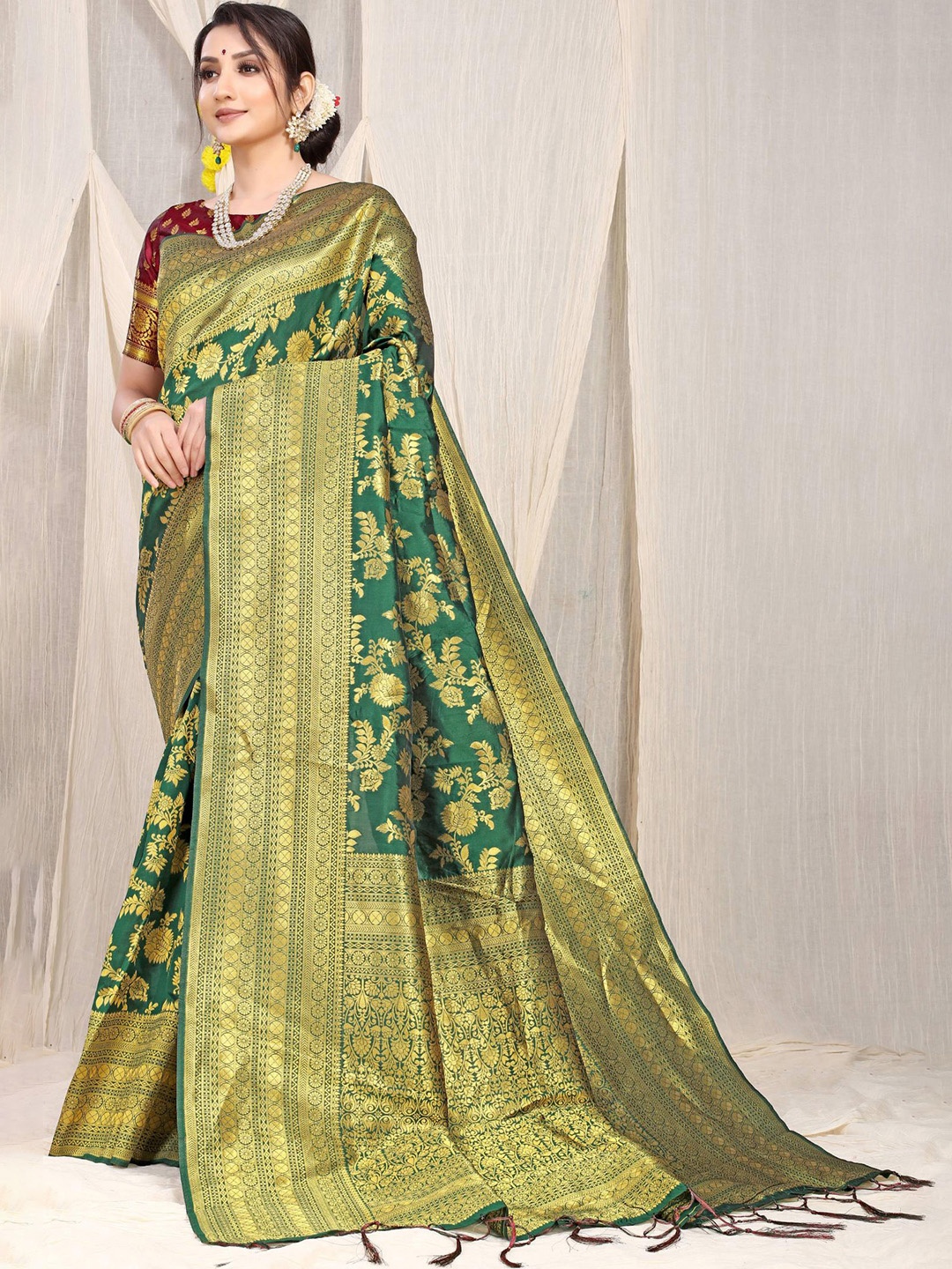 

PATIALAPICKS Ethnic Motifs Woven Design Zari Pure Silk Paithani Saree, Green