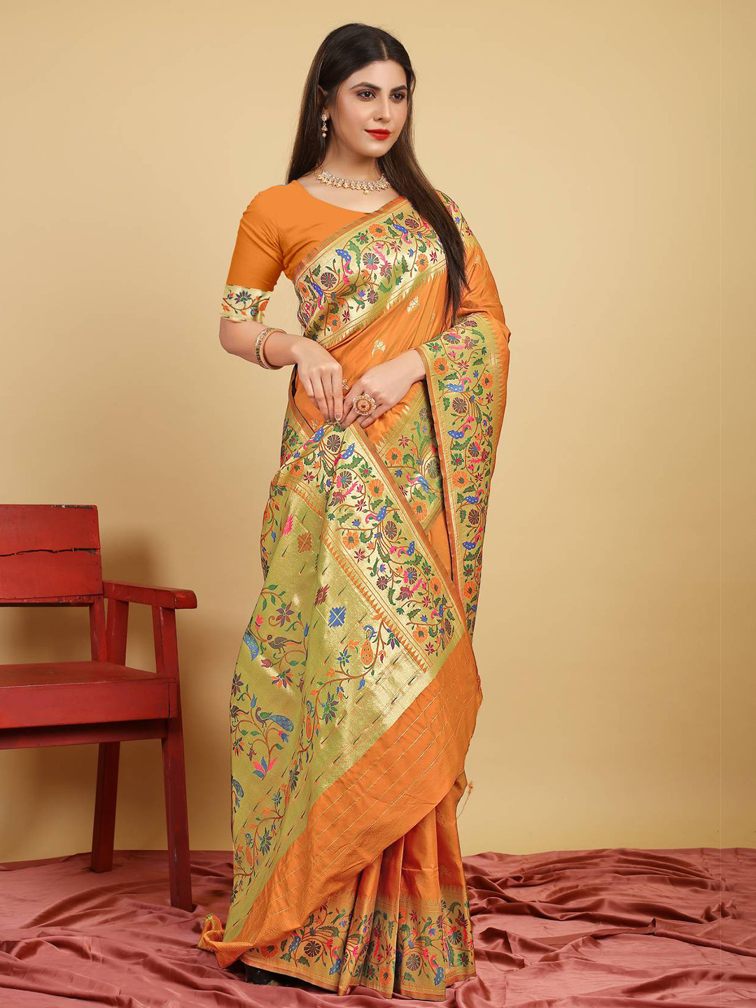 

PATIALAPICKS Woven Design Zari Pure Silk Kanjeevaram Saree, Yellow