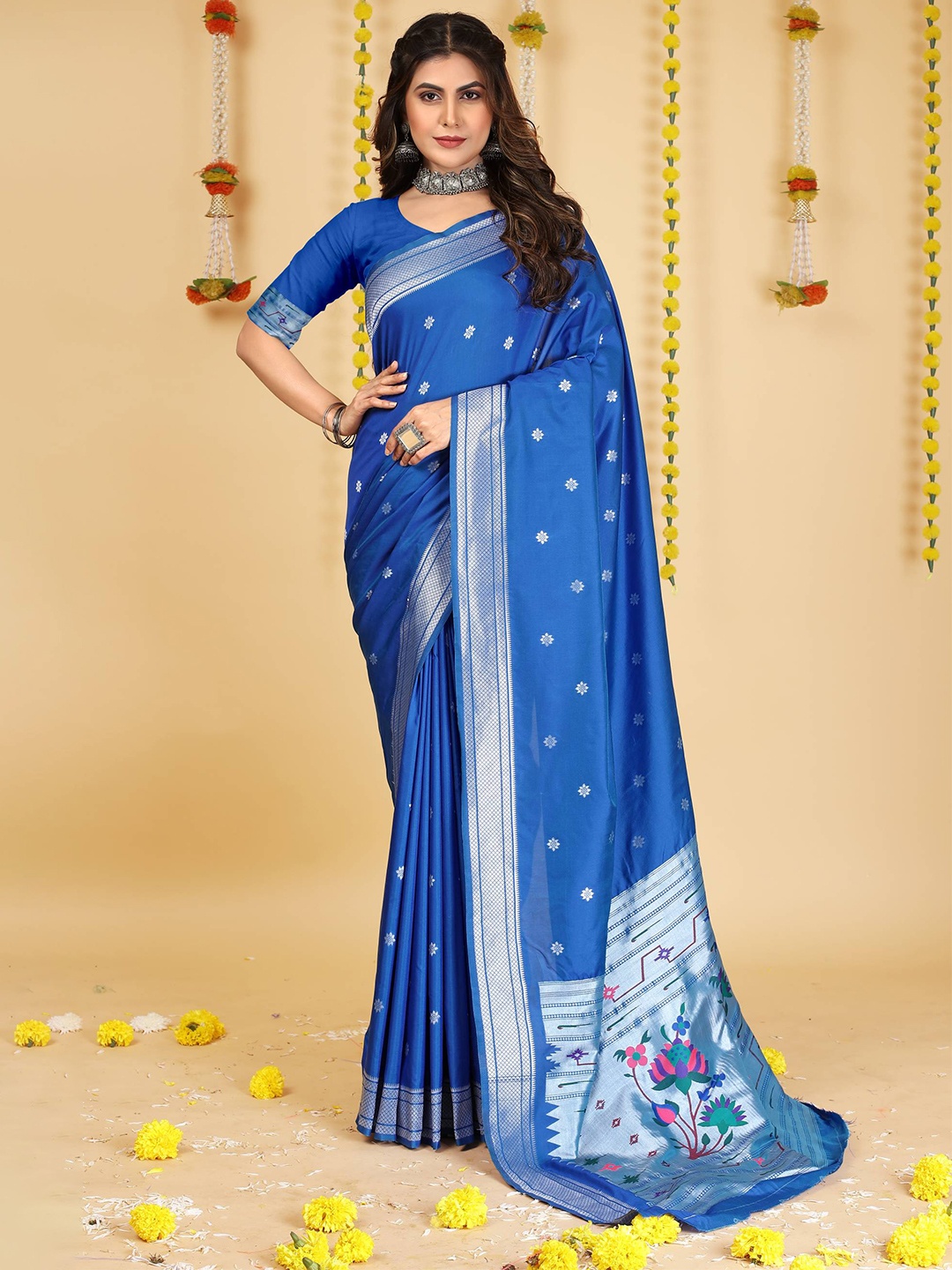 

PATIALAPICKS Woven Design Zari Pure Silk Kanjeevaram Saree, Blue
