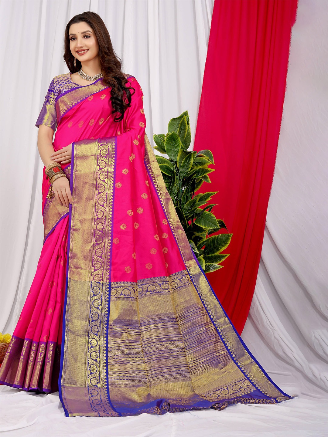 

PATIALAPICKS Ethnic Motifs Woven Design Zari Pure Silk Kanjeevaram Saree, Pink