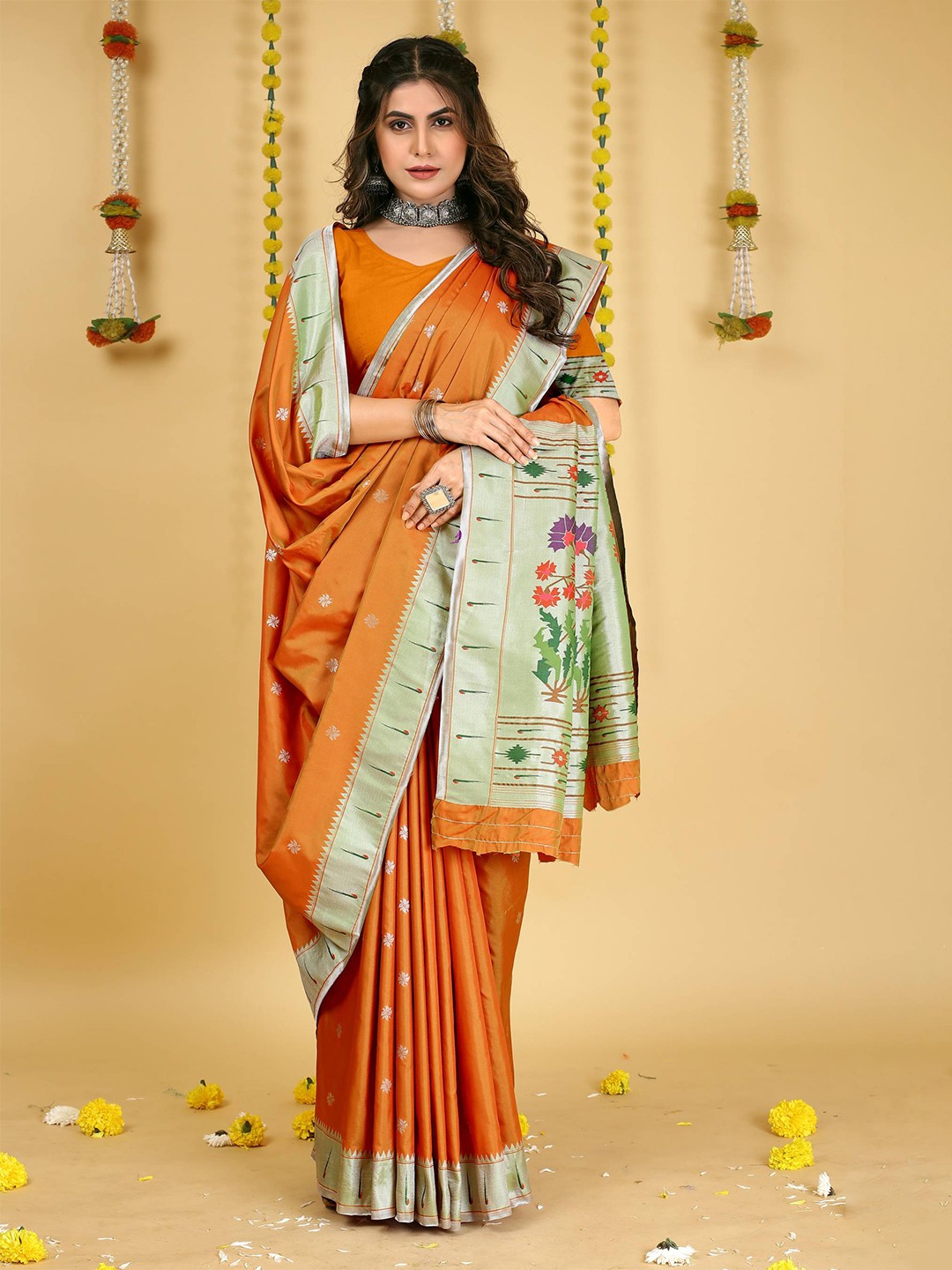 

PATIALAPICKS Woven Design Zari Pure Silk Kanjeevaram Saree, Orange