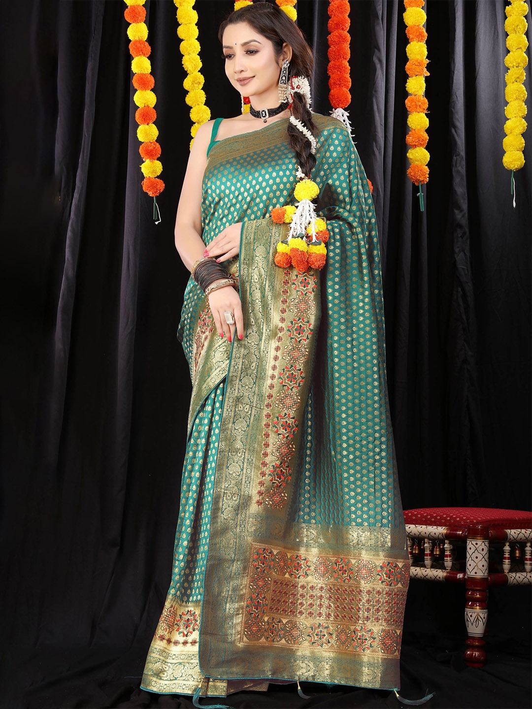 

PATIALAPICKS Woven Design Zari Pure Silk Kanjeevaram Saree, Green