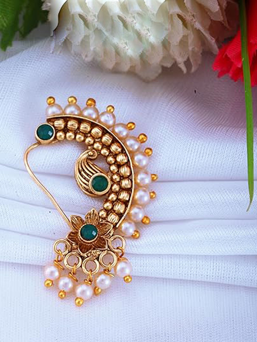 

Vighnaharta Gold-Plated Pearls Stud Nosepin