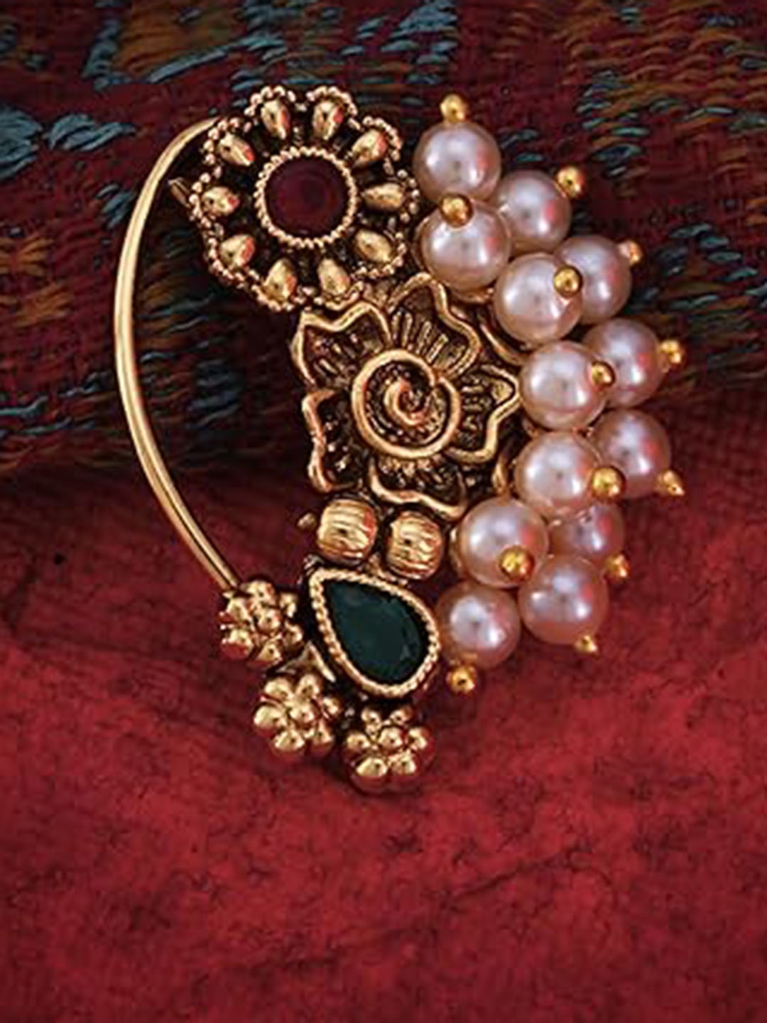 

Vighnaharta Gold-Plated CZ Studded & Pearls Beaded Stud Nosepin