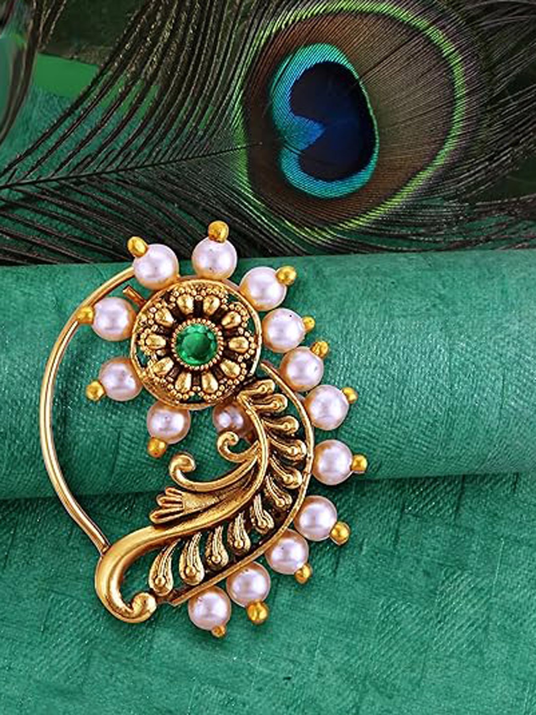 

Vighnaharta Gold-Plated Pearls Stud Nosepin