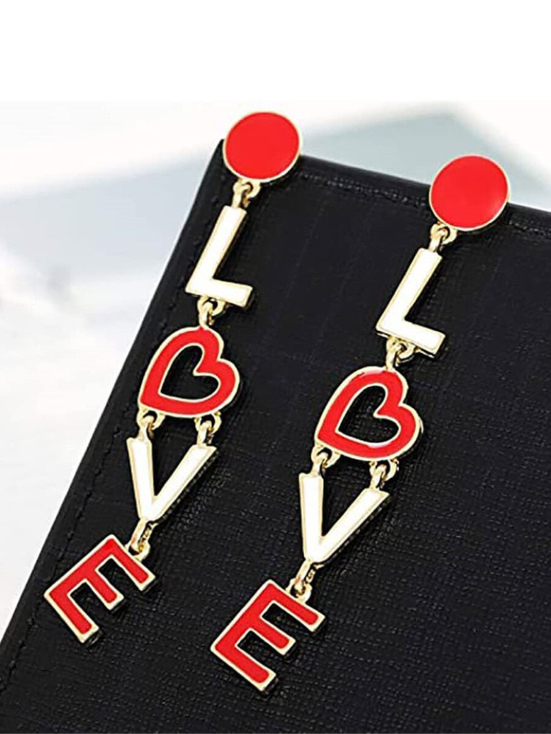 

EL REGALO Contemporary Drop Earrings, Gold