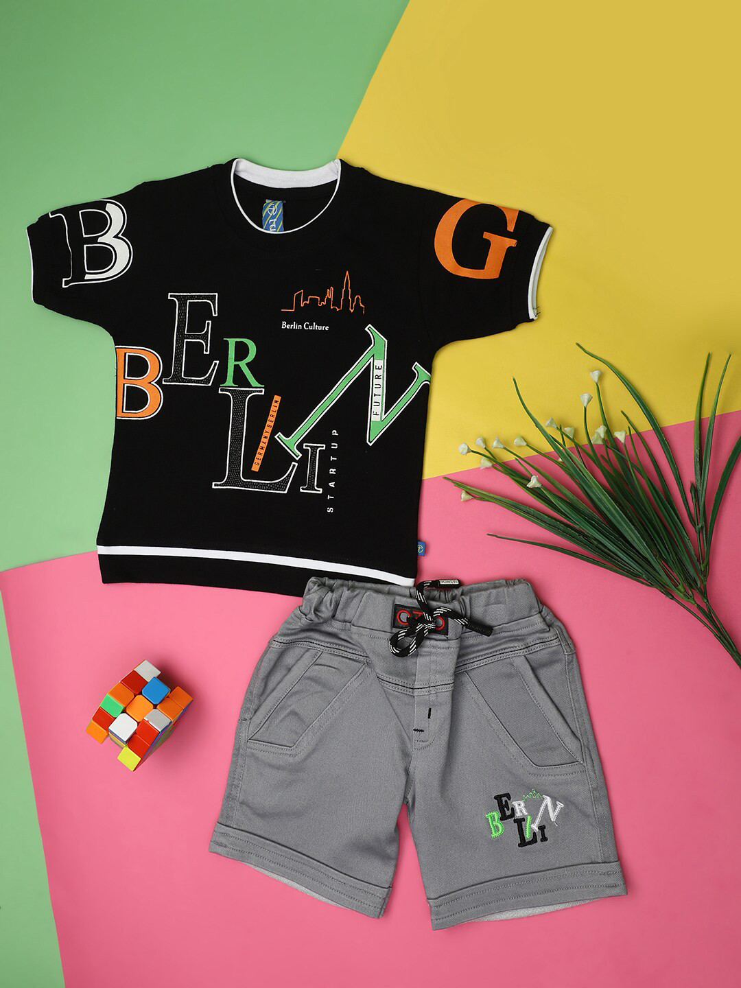 

V-Mart Boys Printed Pure Cotton T-shirt With Denim Shorts, Black
