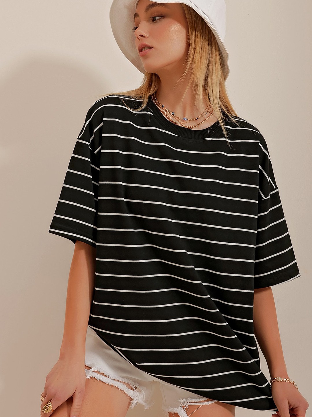 

Trend Alacati stili Striped Drop-Shoulder Sleeves Monochrome Cotton T-shirt, Na