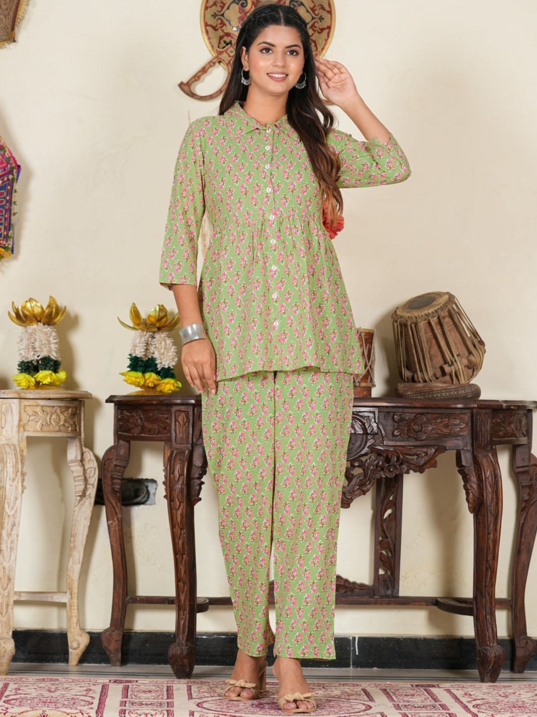 

KALINI Floral Printed Shirt Collar Top with Trousers, Green