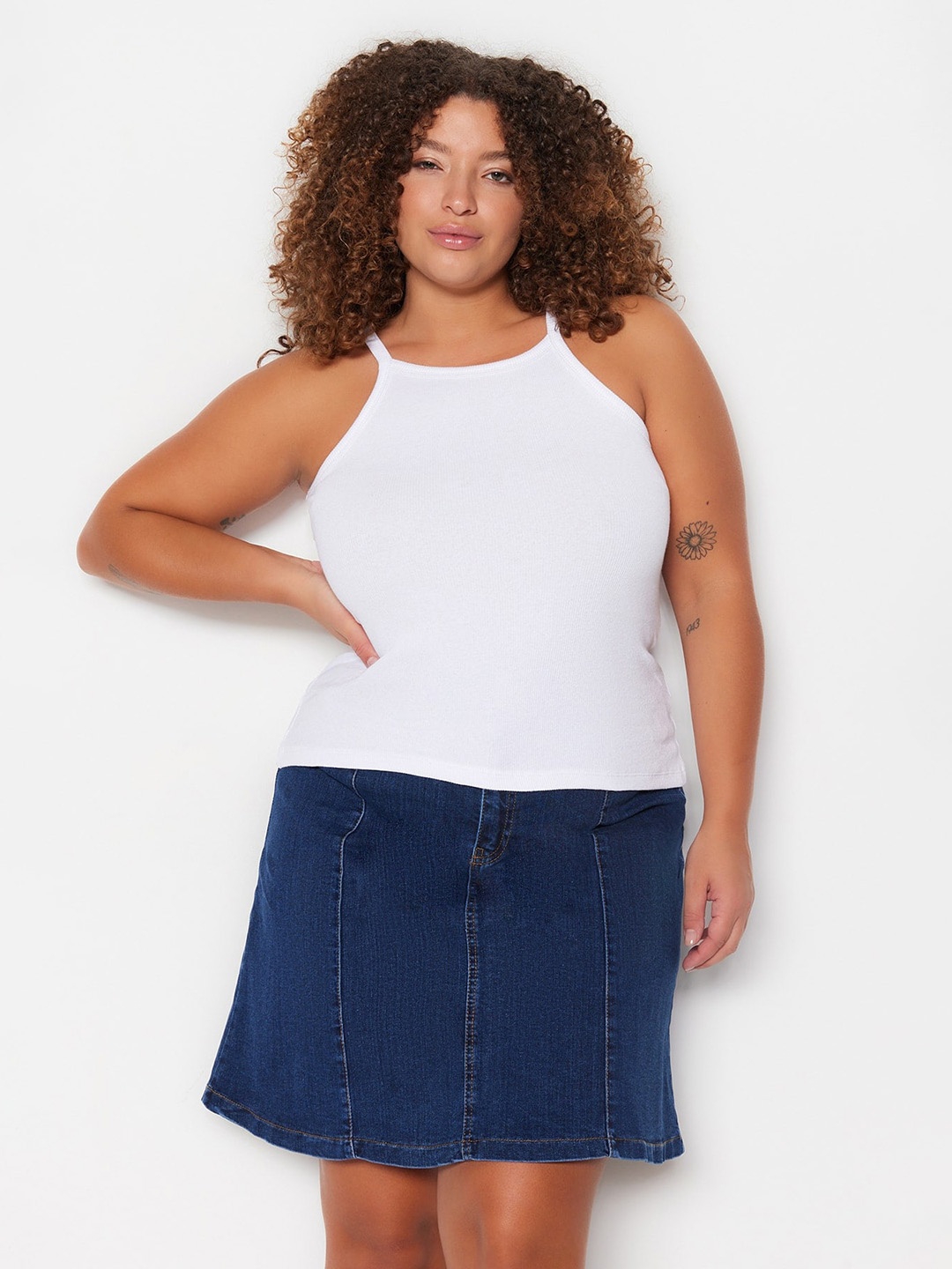 

Trendyol Plus Size Lightly Padded Sleeveless Camisole, White