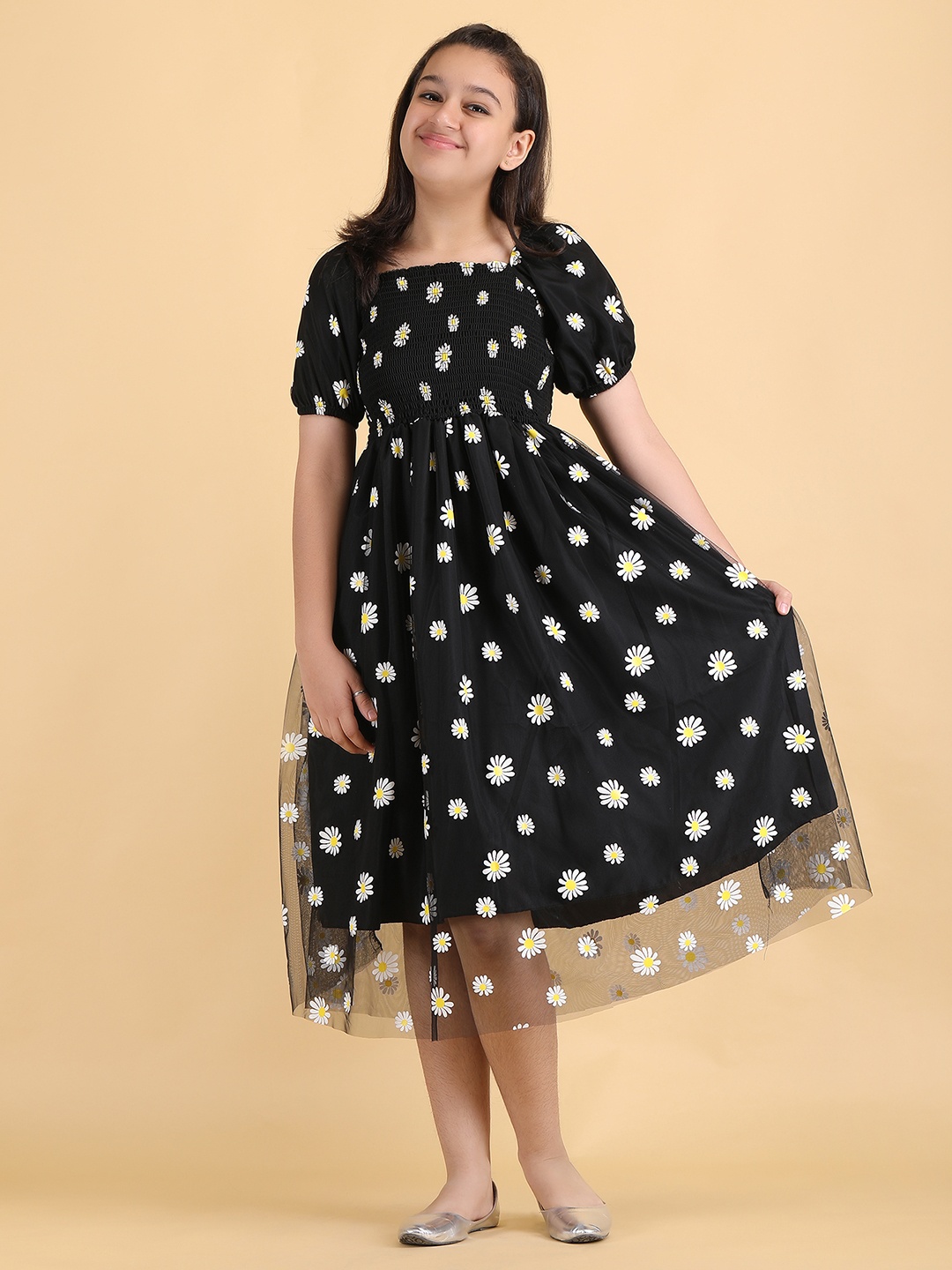 

DEKLOOK Girls Floral Printed Square Neck Smocked Georgette Fit & Flare Midi Dress, Black