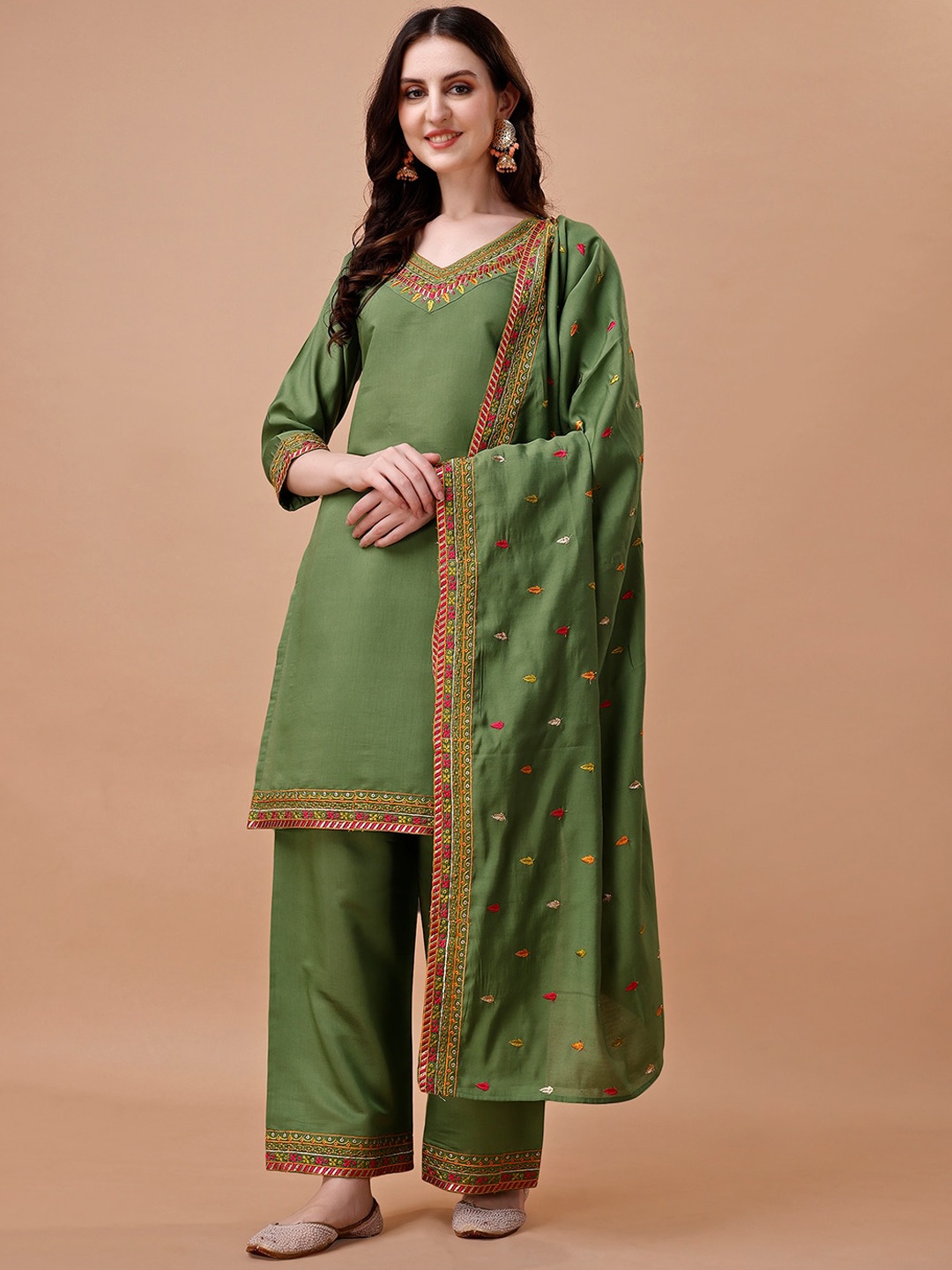 

KALINI Women Regular Thread Work Kurta with Palazzos & With Dupatta, Green