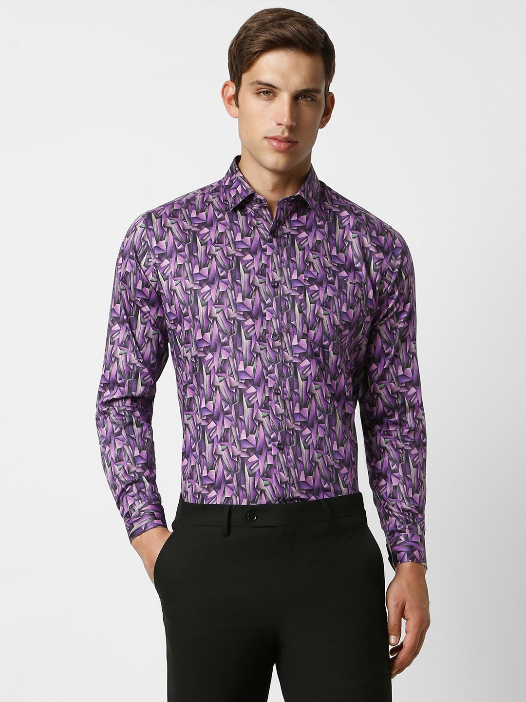 

V Dot Slim Fit Geometric Printed Party Shirt, Purple