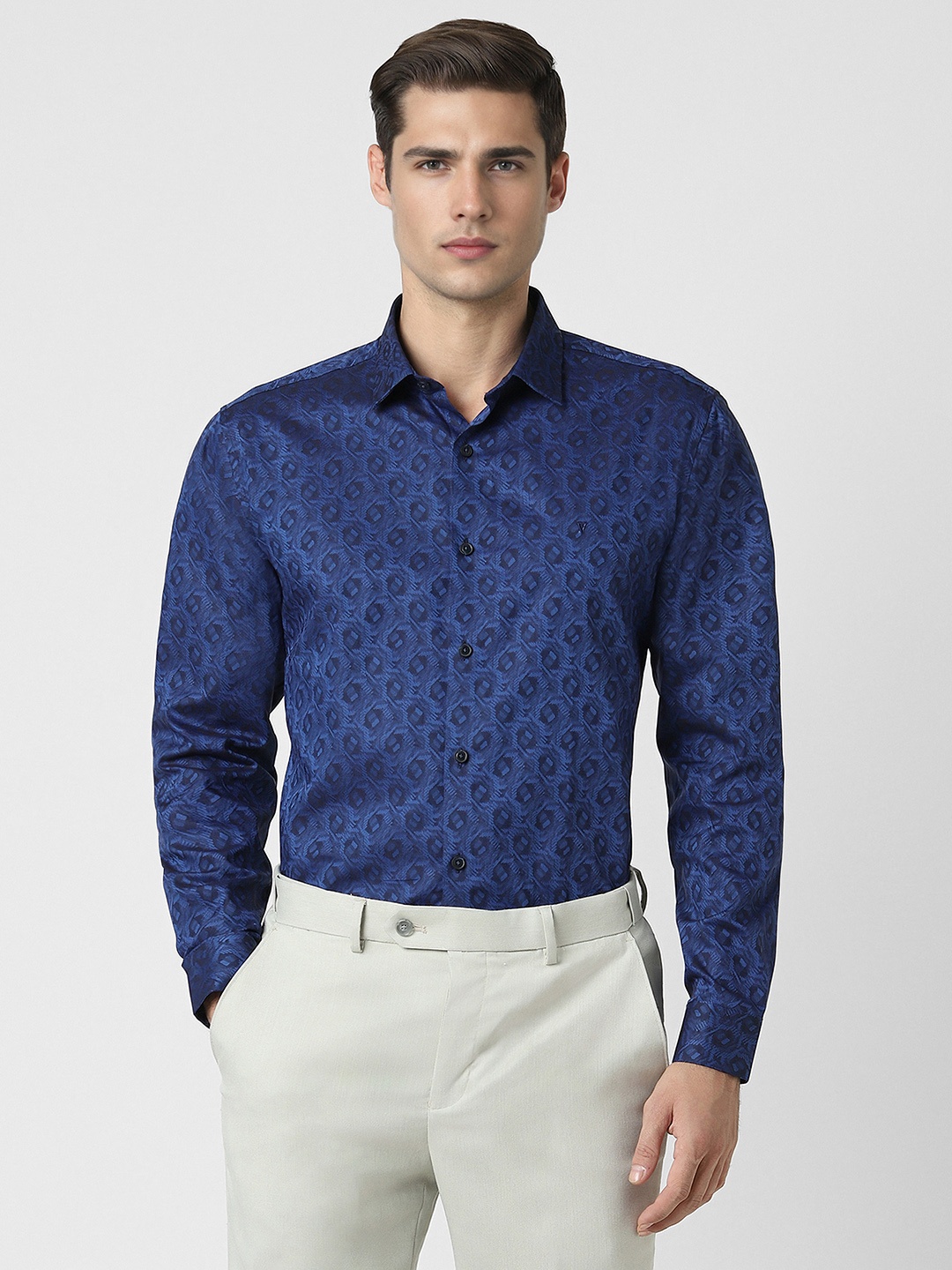 

V Dot Slim Fit Abstract Printed Pure Cotton Party Shirt, Blue