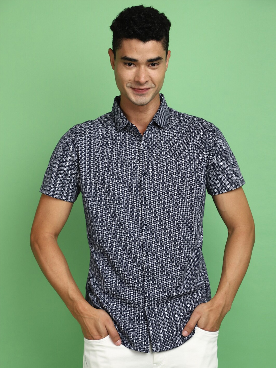 

V-Mart Floral Printed Cotton Casual Shirt, Blue