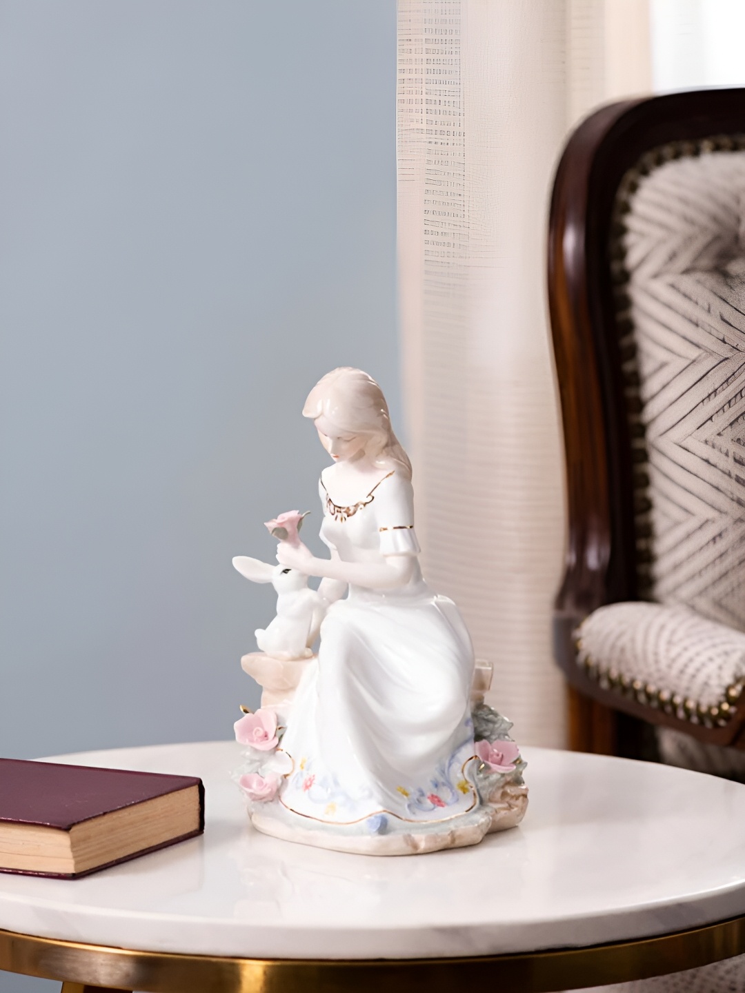 

THEDECORKART White Figurine Showpiece