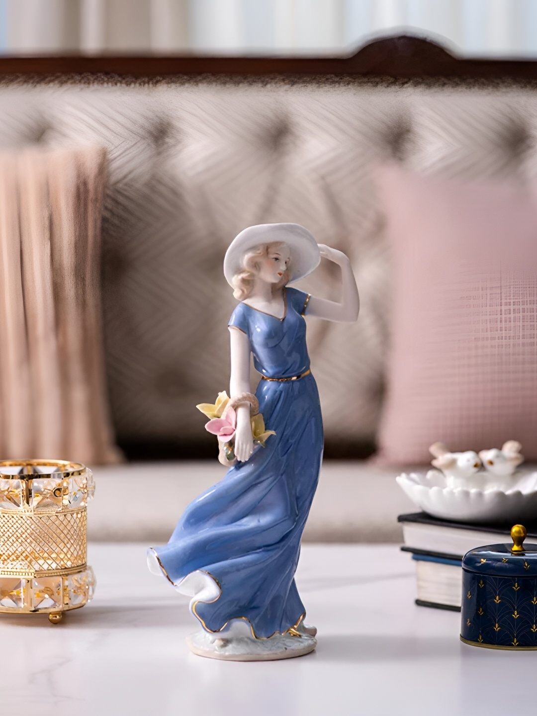 

THEDECORKART Blue Figurine Showpiece