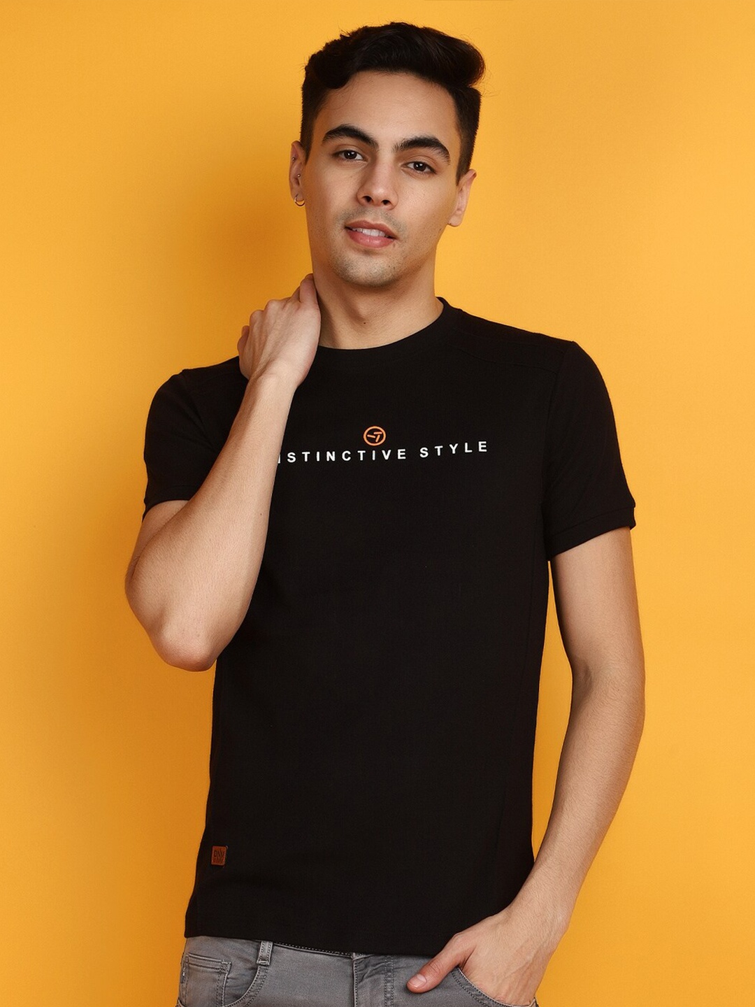 

V-Mart Typography Printed Round Neck T-shirt, Black