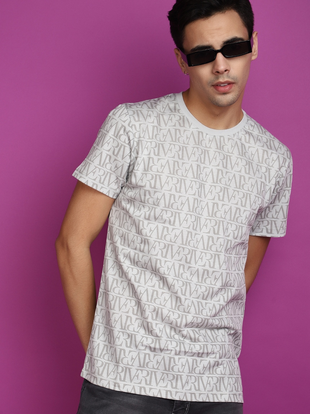 

V-Mart Typography Printed Cotton T-shirt, Grey