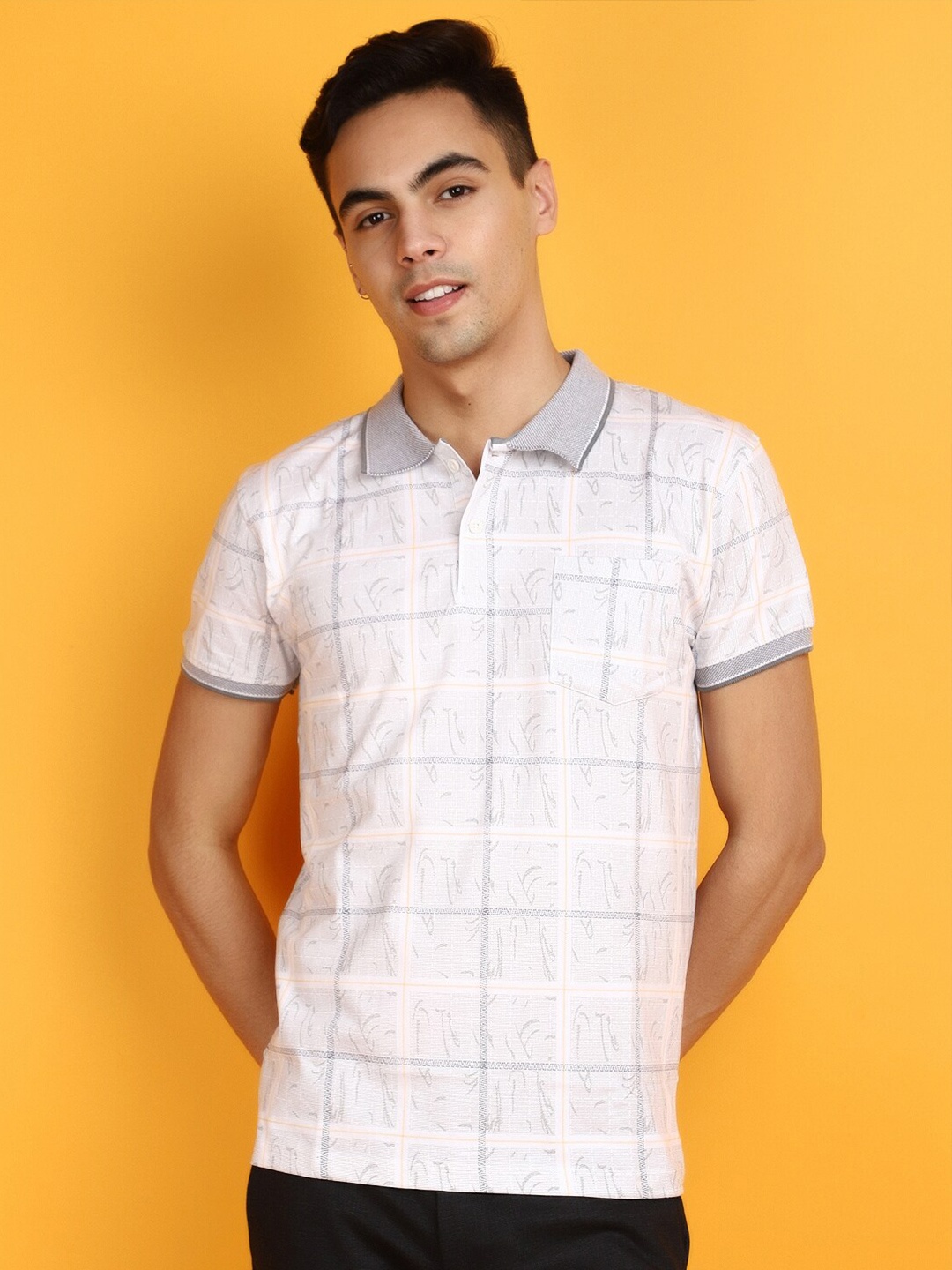 

V-Mart Checked Polo Collar Cotton T-shirt, White