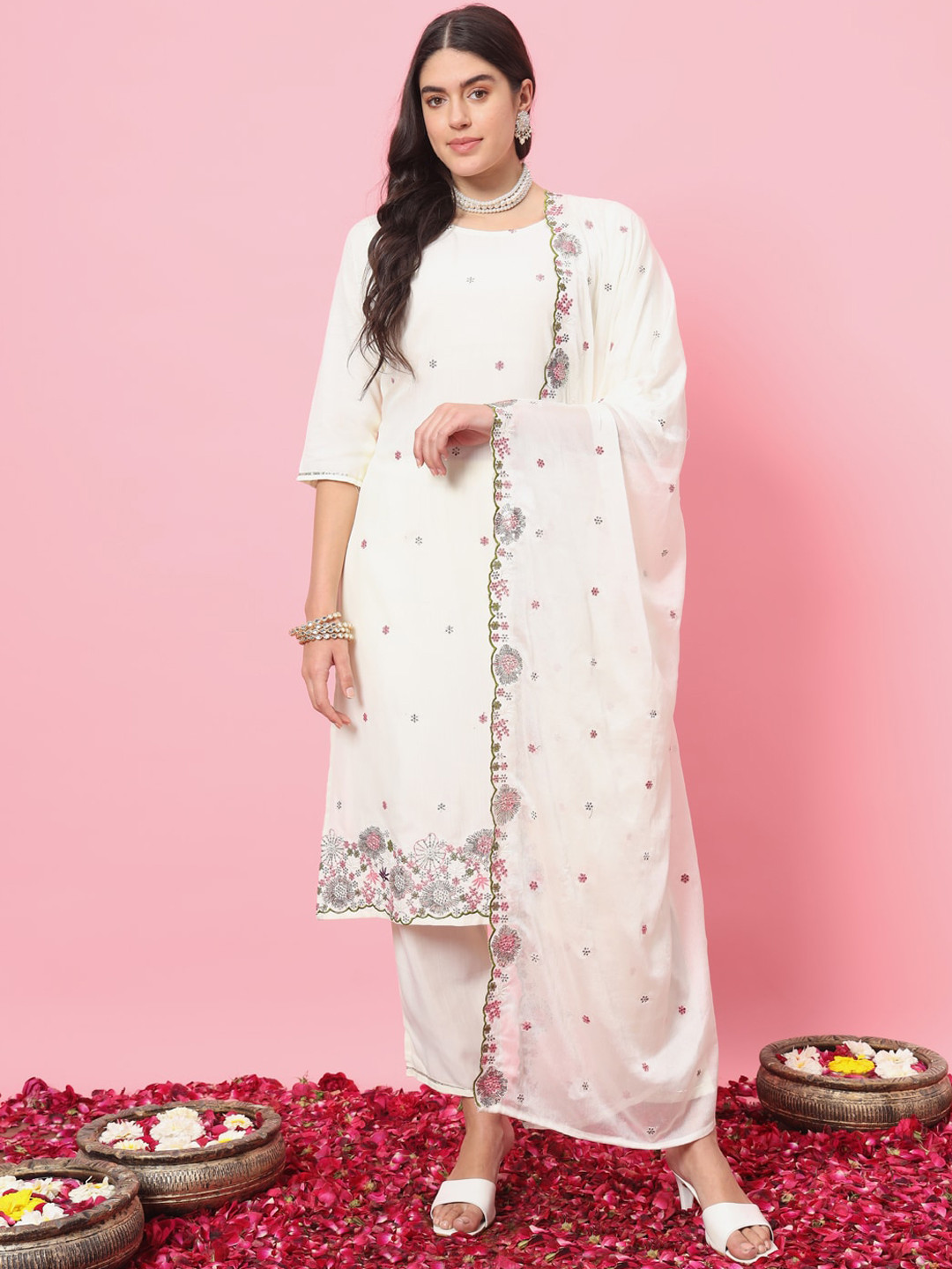 

VredeVogel Floral Embroidered Sequinned Straight Kurta With Trousers & Dupatta, White