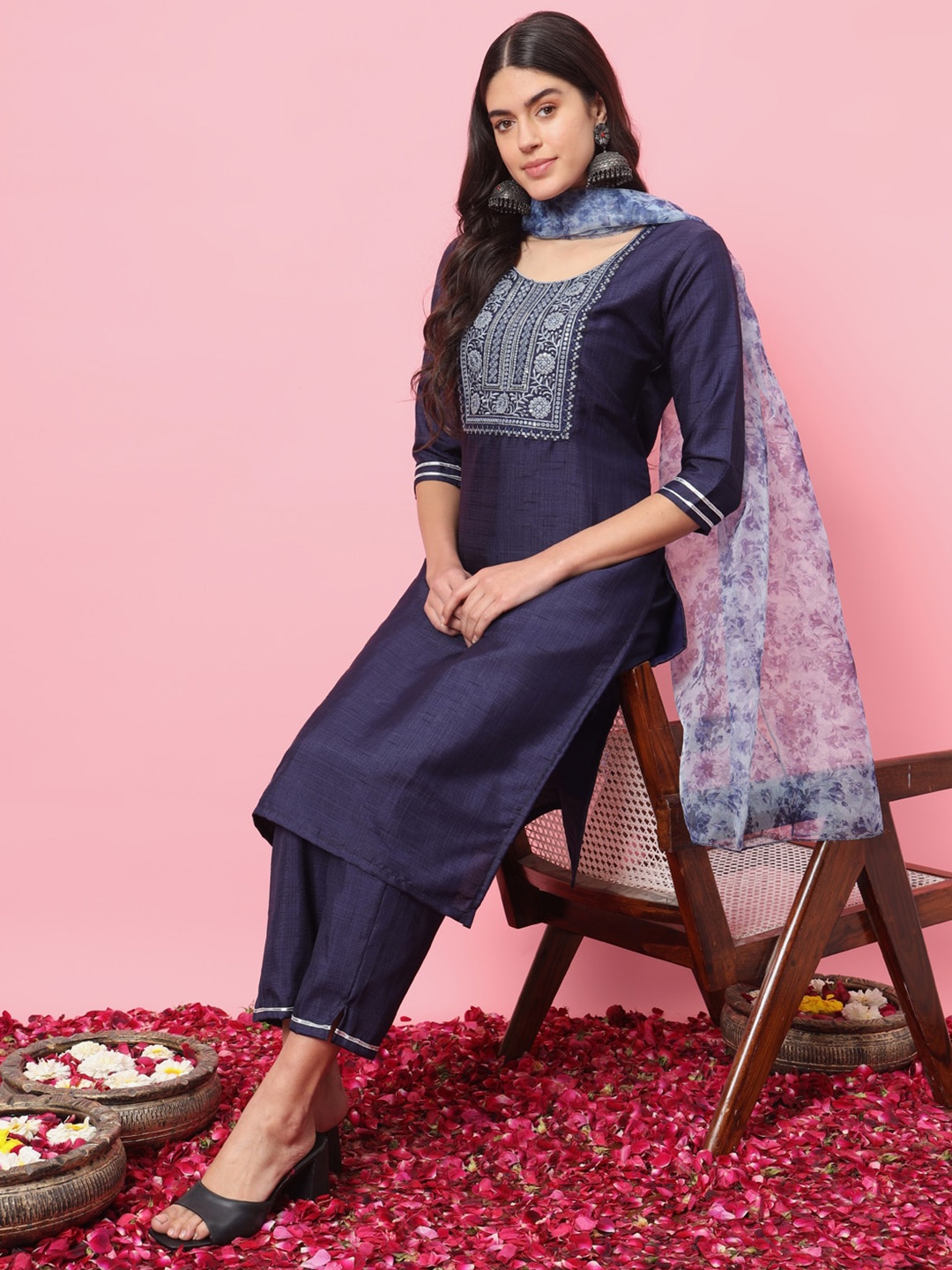 

VredeVogel Floral Yoke Design Sequinned Straight Kurta With Trousers & Dupatta, Navy blue