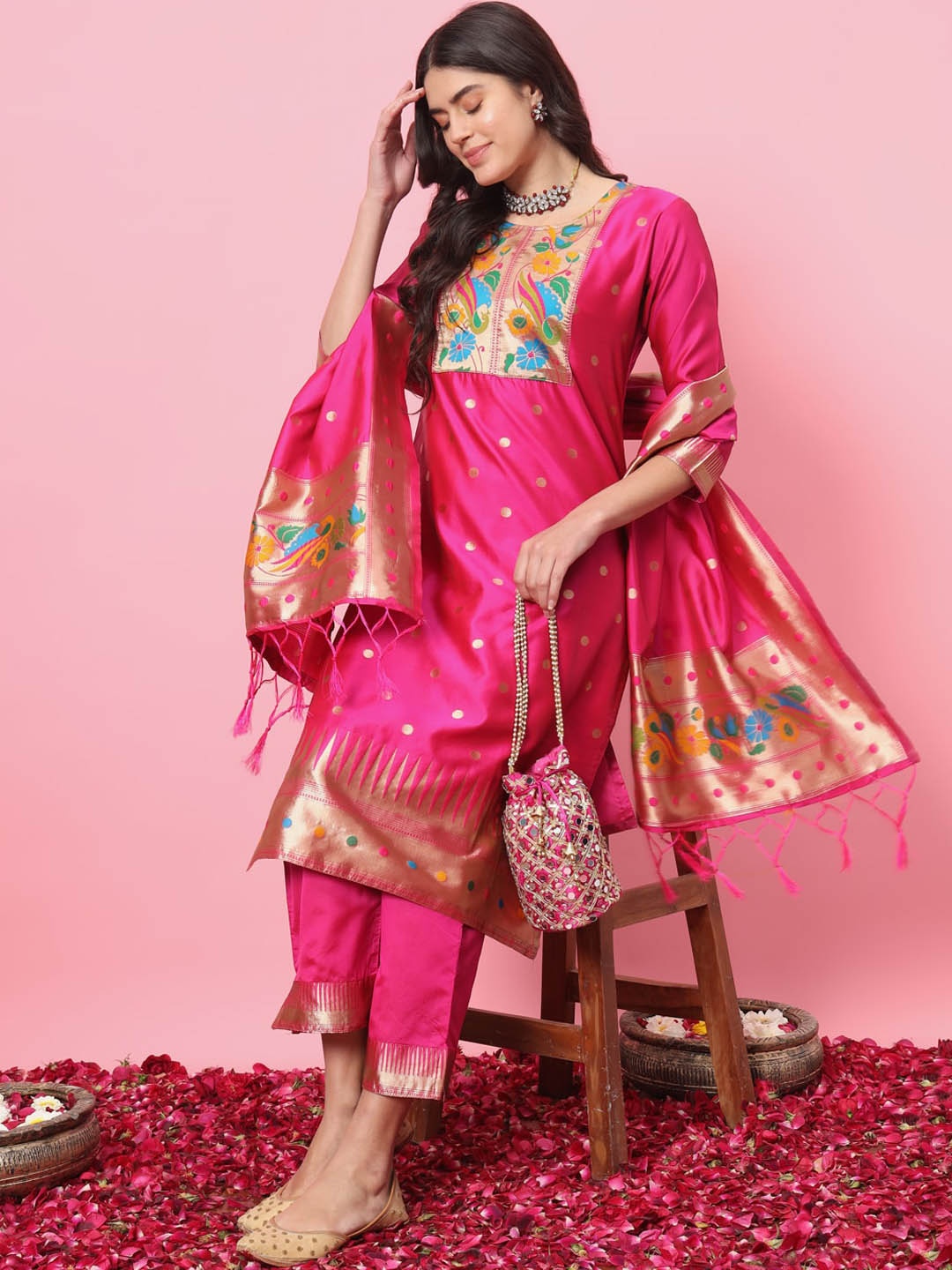

VredeVogel Woven Design Gotta Patti Jacquard Straight Kurta with Trousers & With Dupatta, Pink
