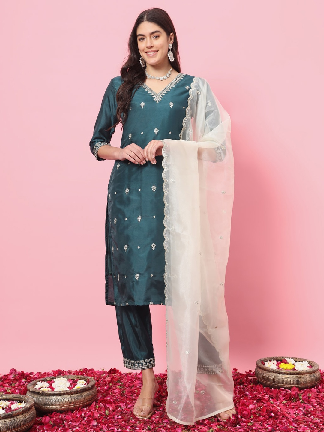 VredeVogel Floral Embroidered Thread Work Straight Kurta With Trousers & Dupatta, Green