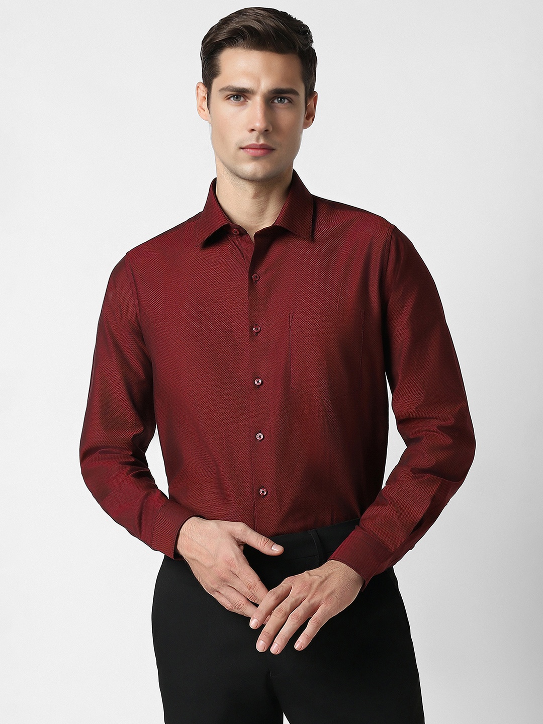 

Van Heusen Textured Slim Fit Pure Cotton Formal Shirt, Maroon