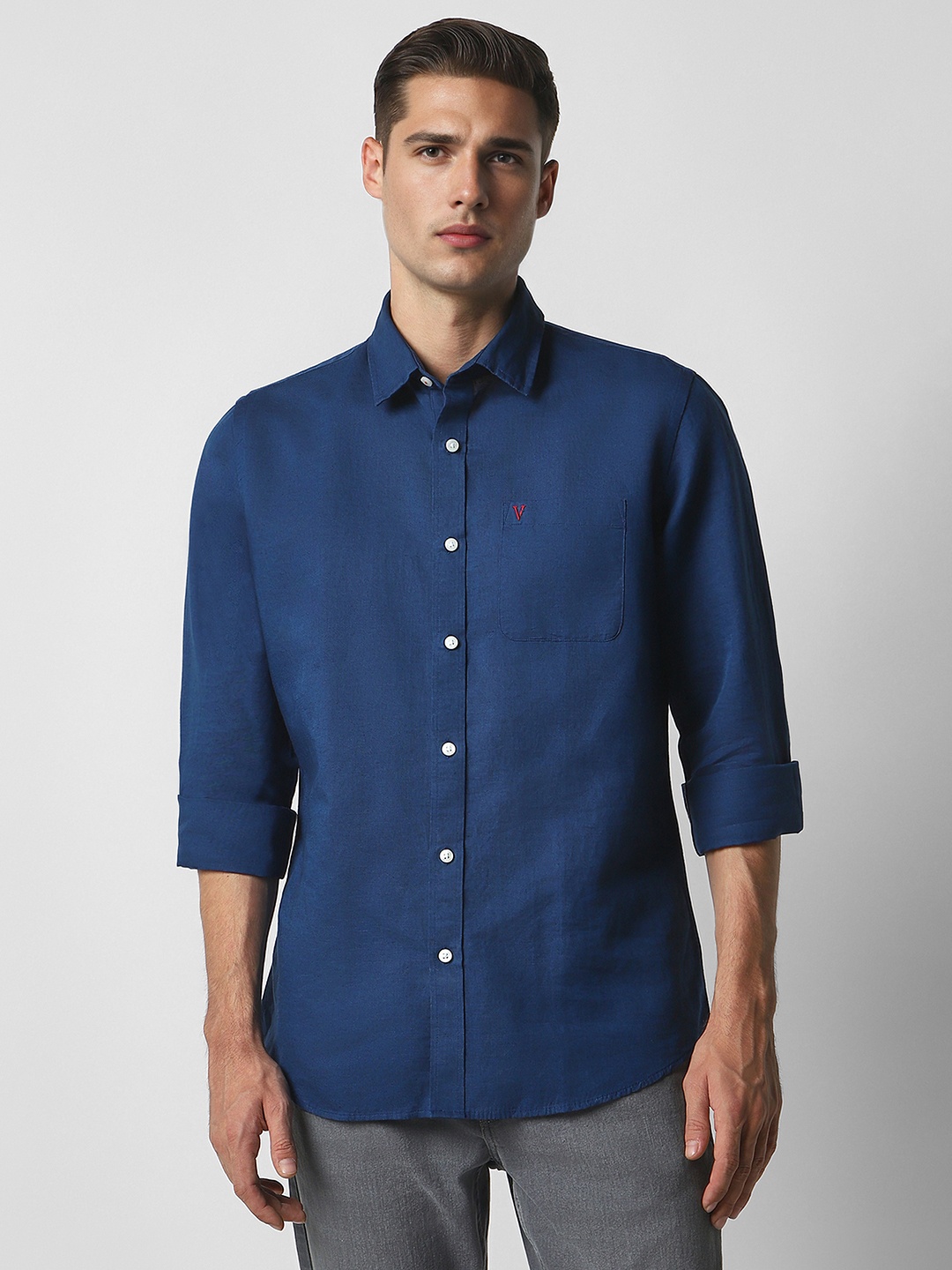 

Van Heusen Sport Men Slim Fit Opaque Casual Shirt, Blue