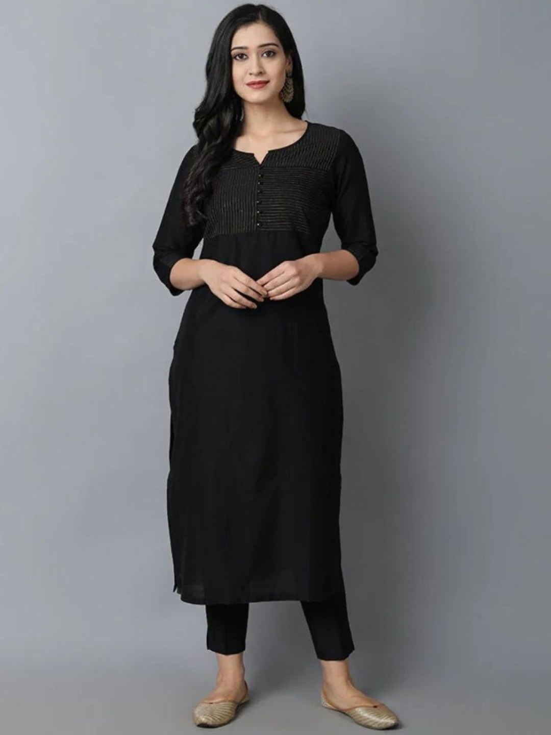 

Mera Rang Notched Neck Pure Silk Kurta With Trousers, Black