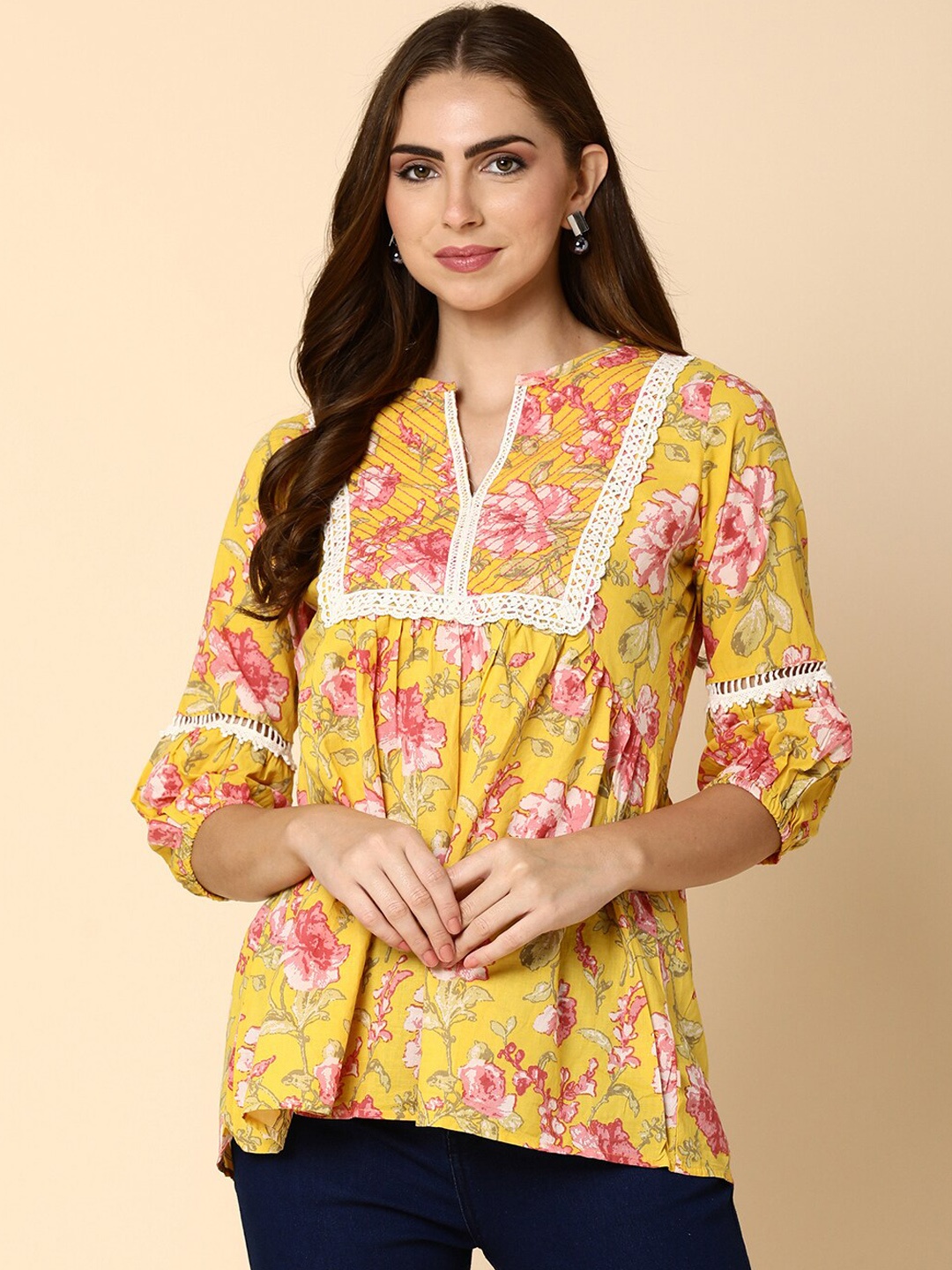 

V-Mart Floral Printed Round Notched Neck Cotton Kurta, Yellow