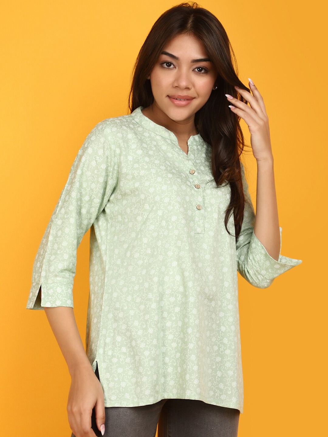 

V-Mart Floral Printed Band Collar Straight Kurti, Green