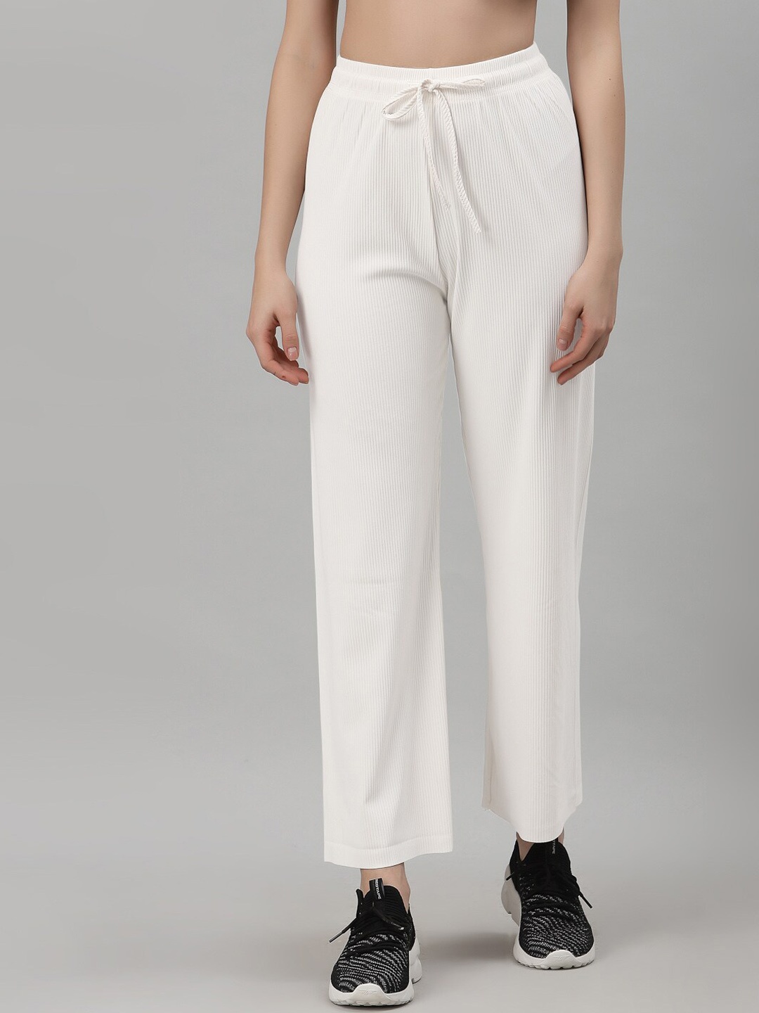 

NEUDIS Women Relaxed Straight Leg Straight Fit Trousers, White