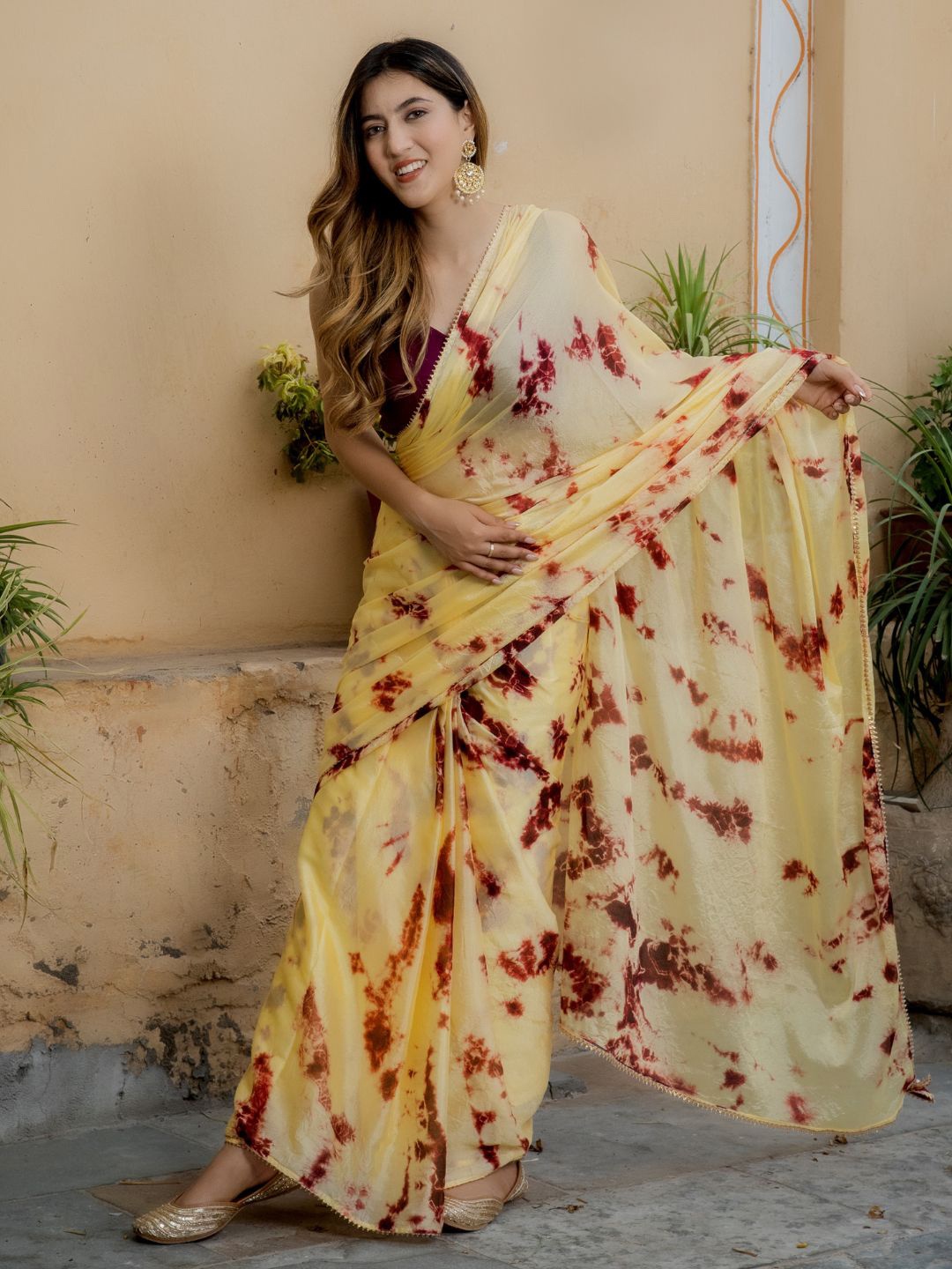 

PRETTY PALLU Tie and Dye Pure Chiffon Saree, Yellow