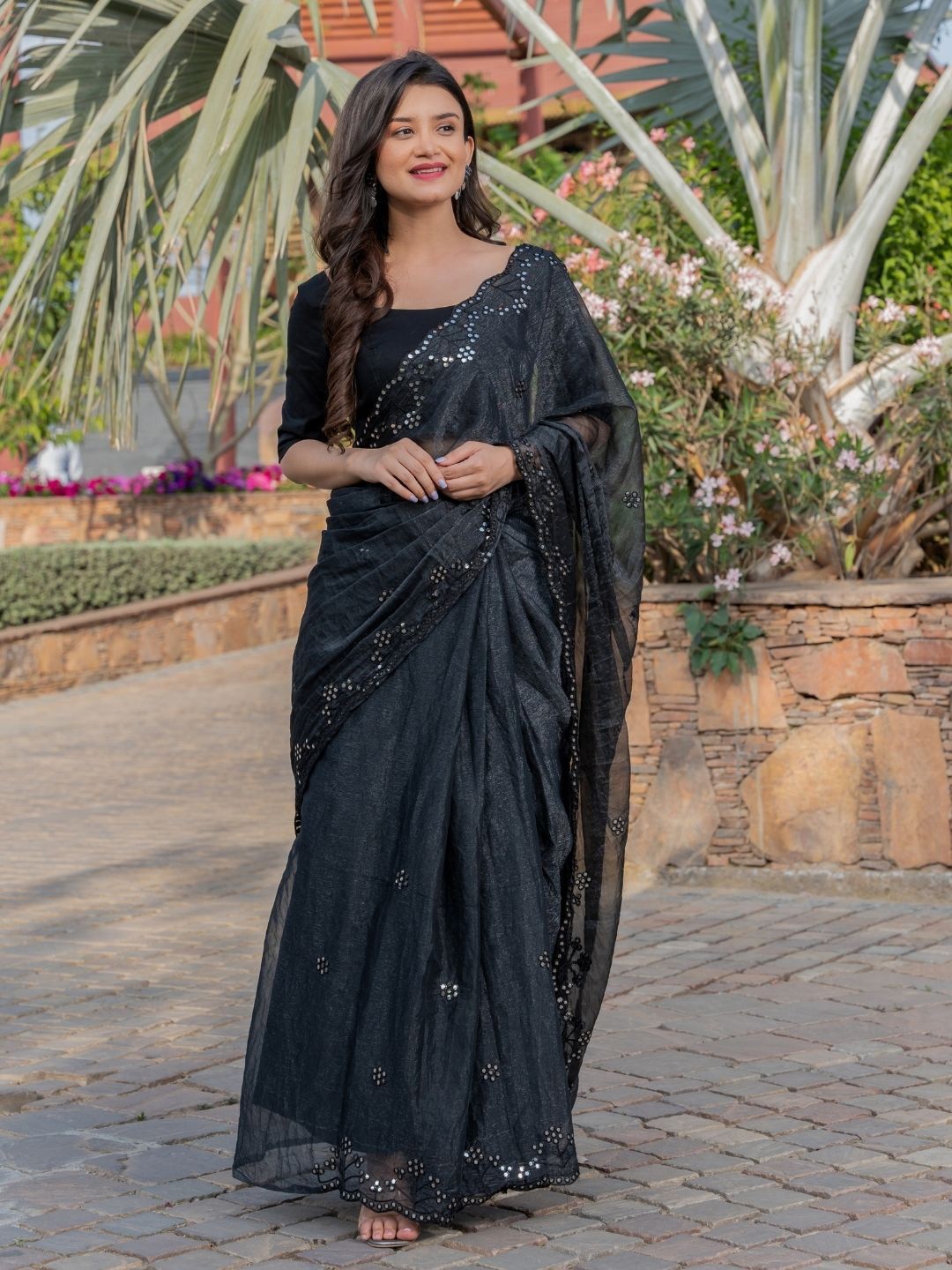 

PRETTY PALLU Embellished Mirror Work Pure Chiffon Saree, Green
