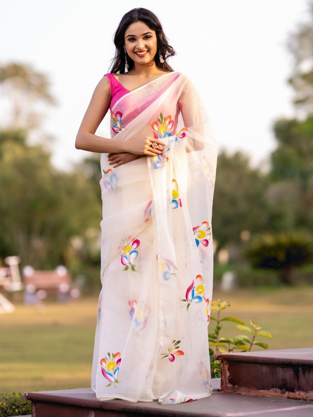 

PRETTY PALLU Floral Organza Saree, White